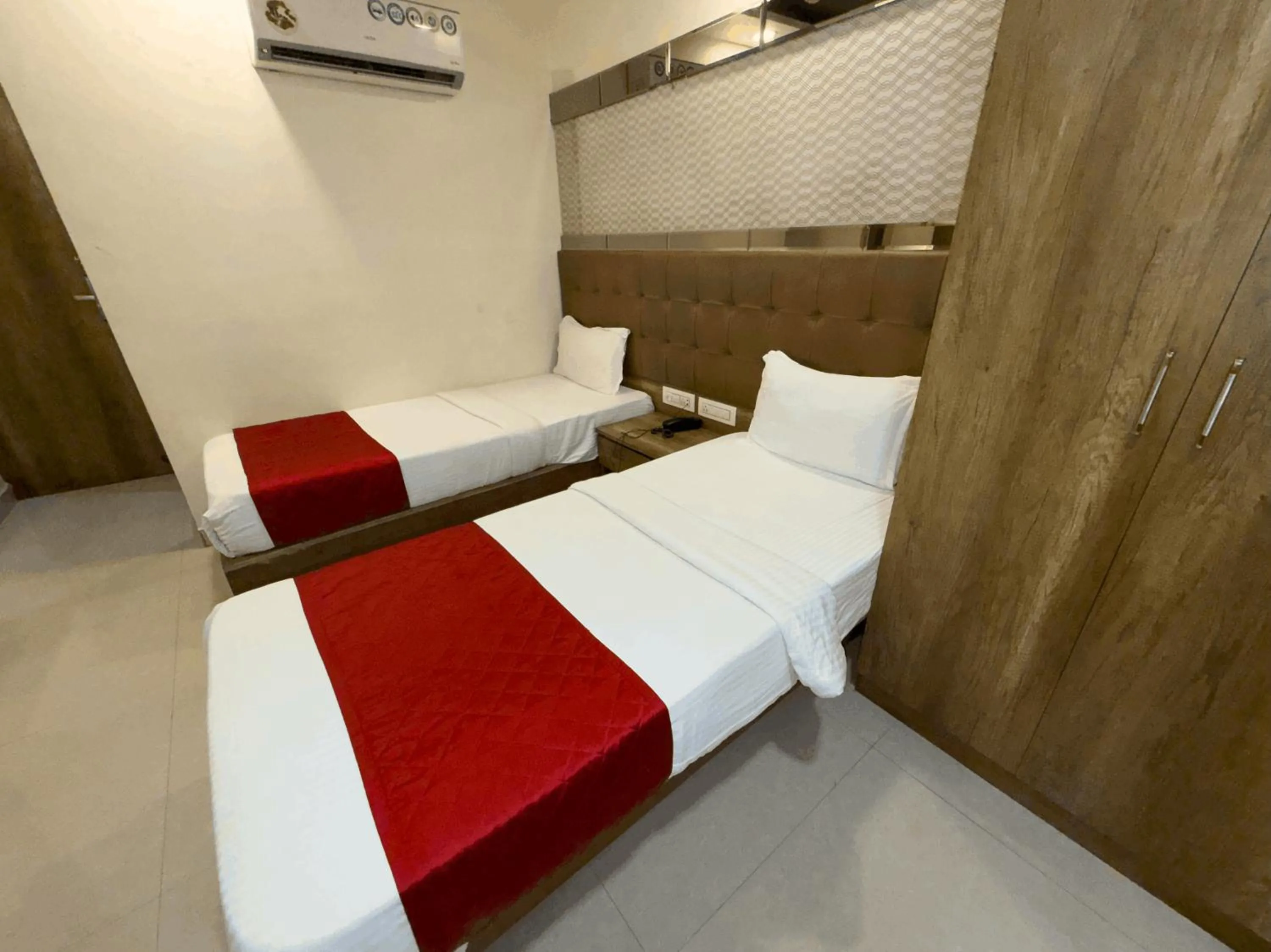 Bedroom, Bed in Hotel Hometown Near US Embassy BKC