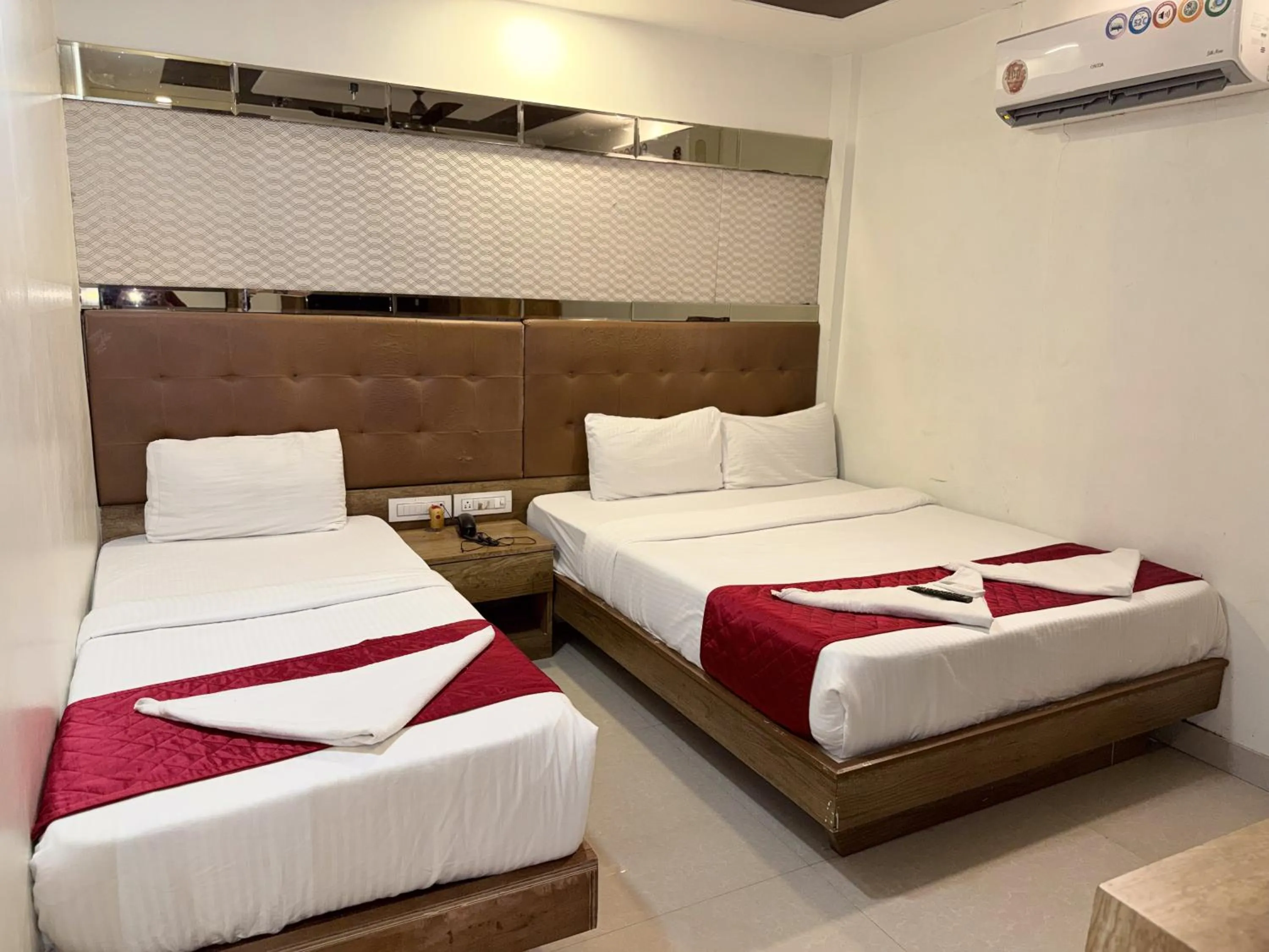 Bedroom, Bed in Hotel Hometown Near US Embassy BKC