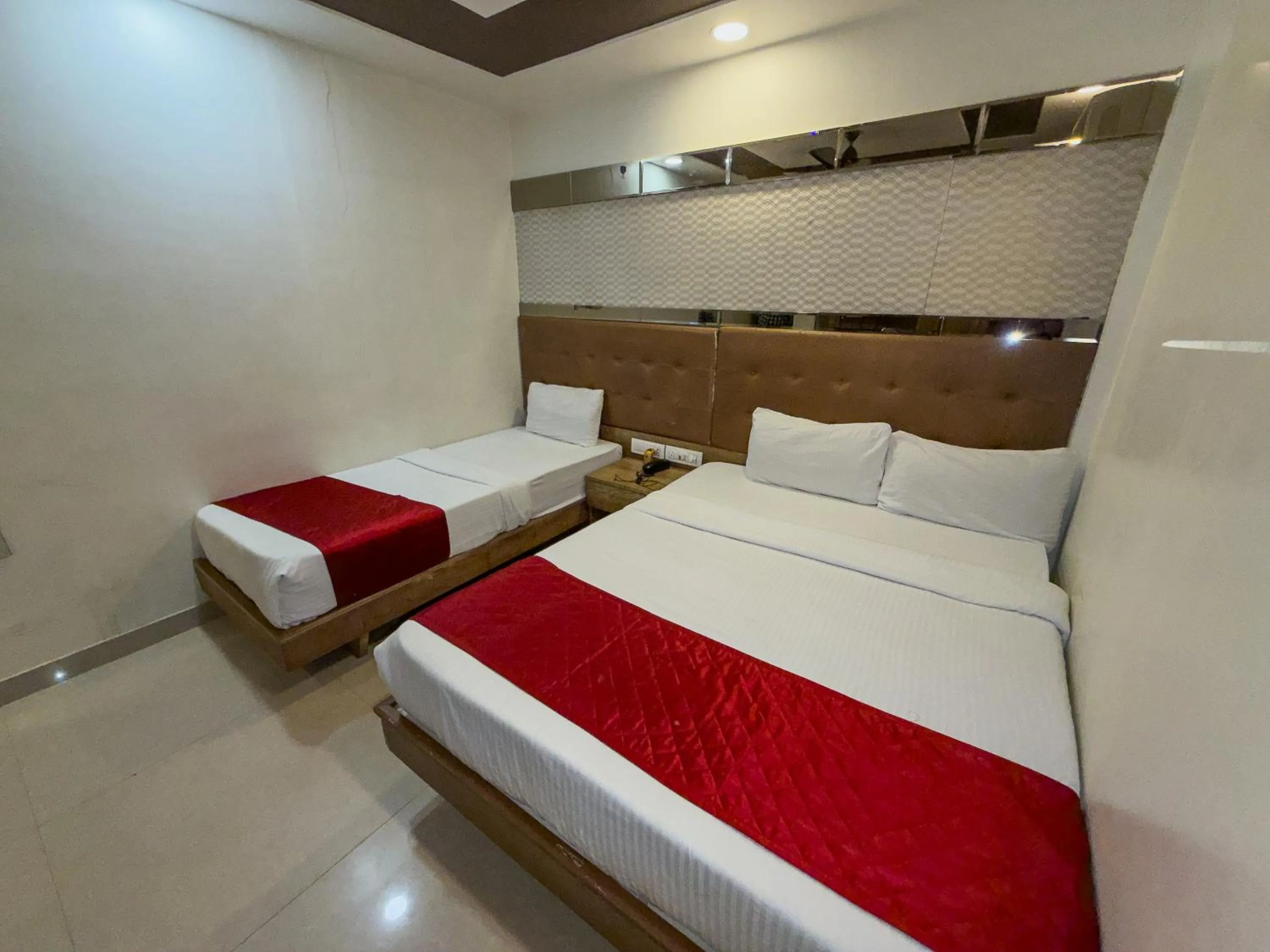 Bedroom, Bed in Hotel Hometown Near US Embassy BKC