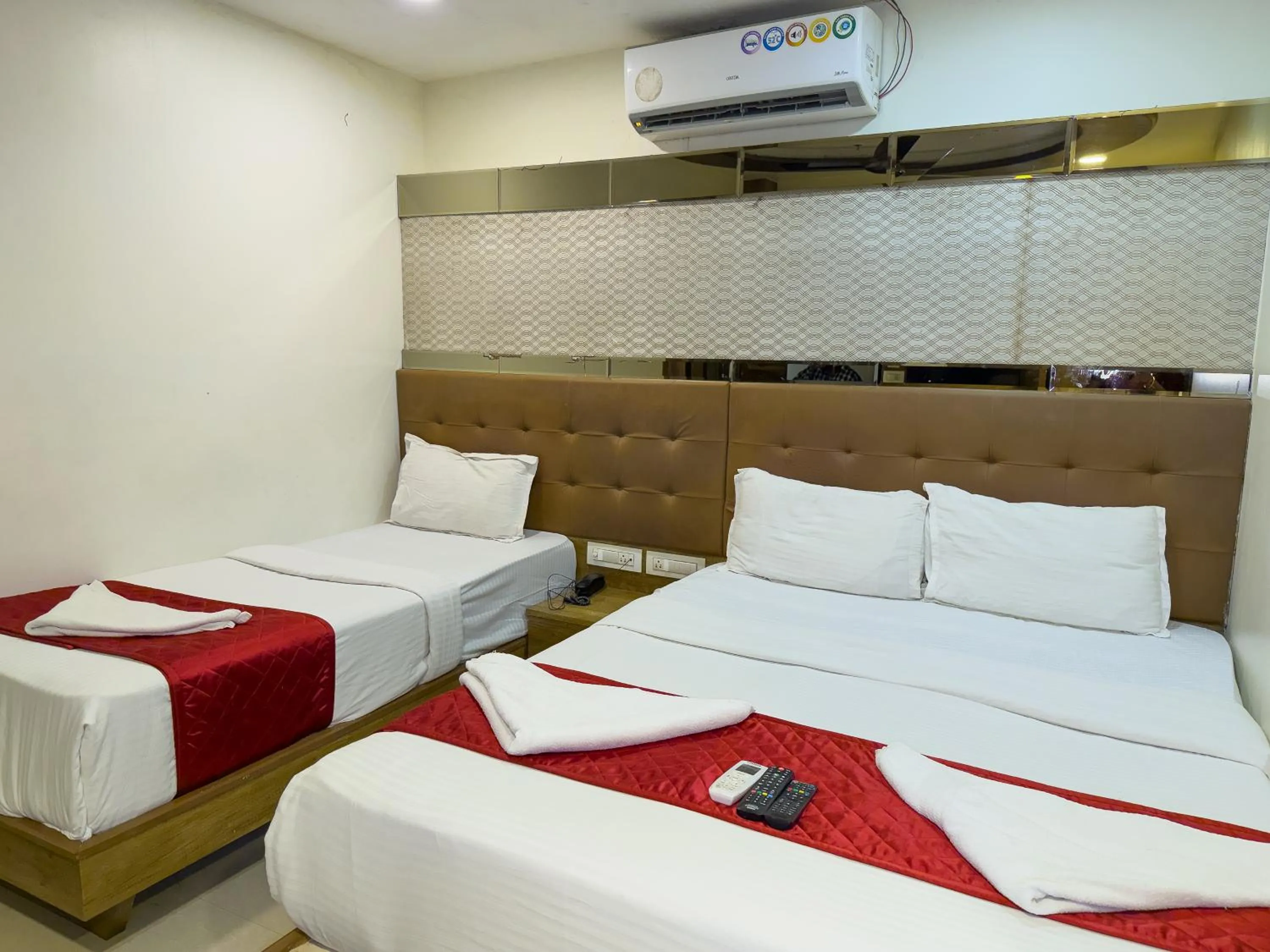 Bedroom, Bed in Hotel Hometown Near US Embassy BKC