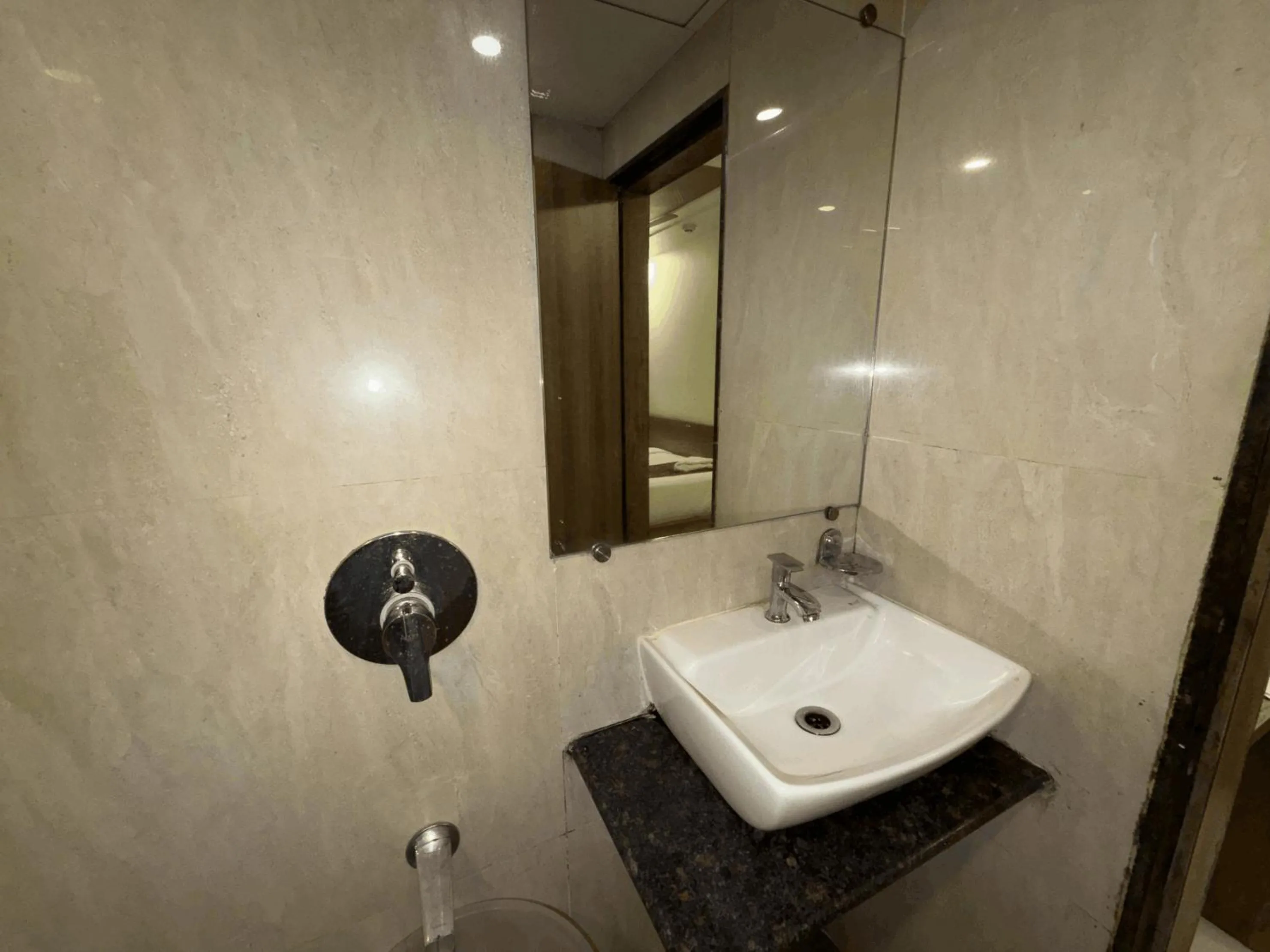 Bathroom in Hotel Hometown Near US Embassy BKC