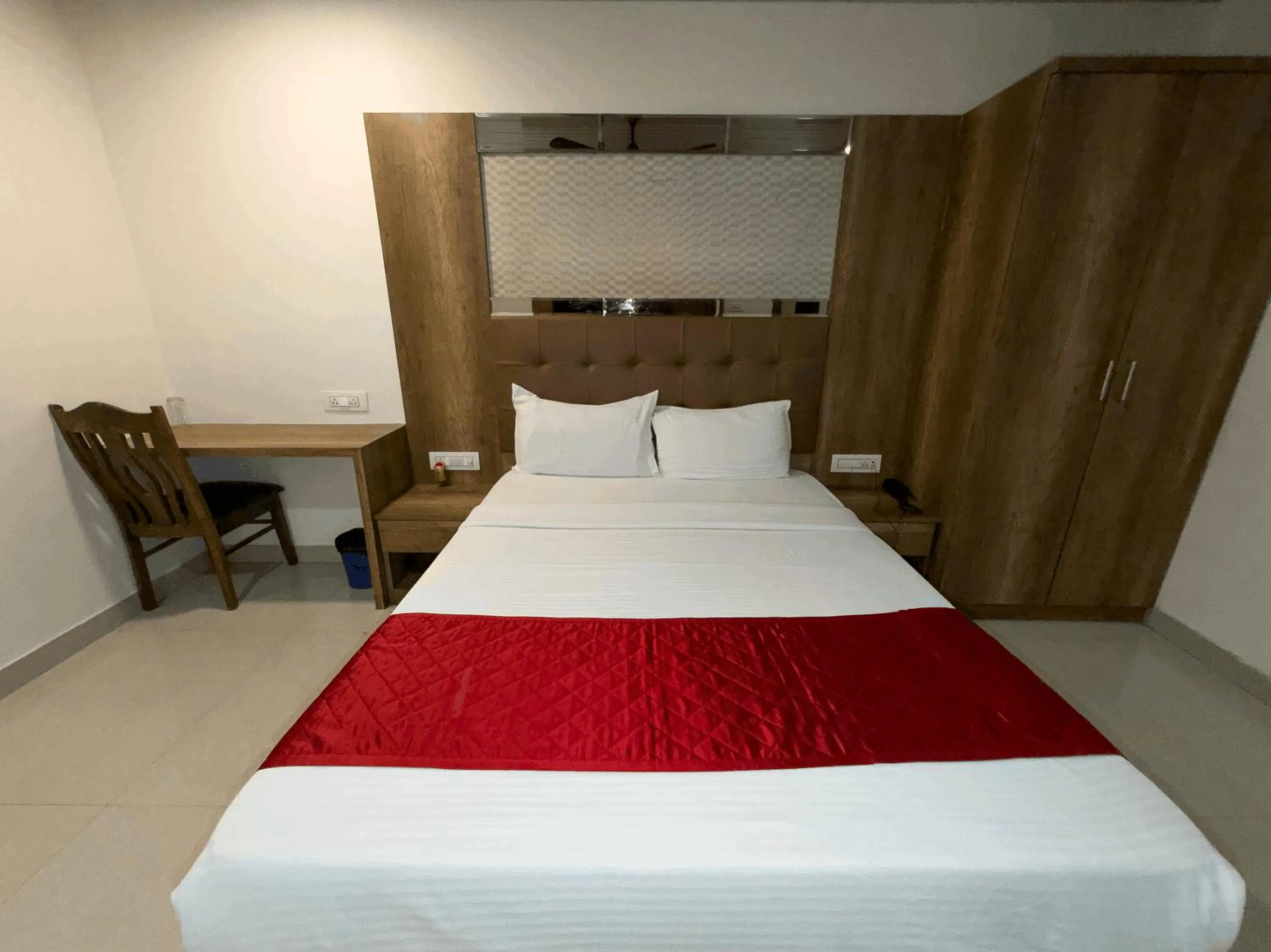 Bedroom, Bed in Hotel Hometown Near US Embassy BKC