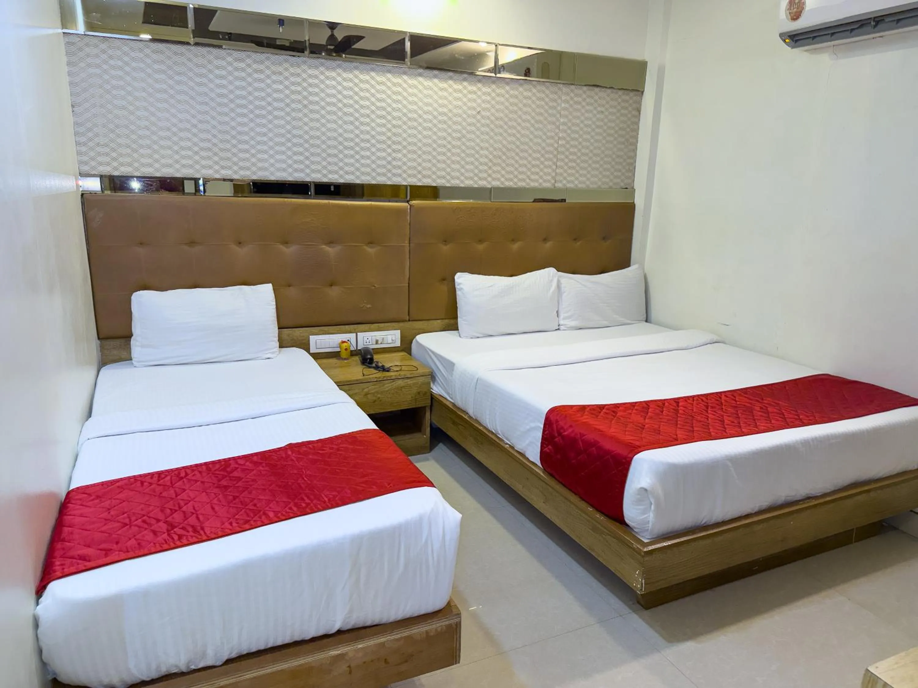Bedroom, Bed in Hotel Hometown Near US Embassy BKC