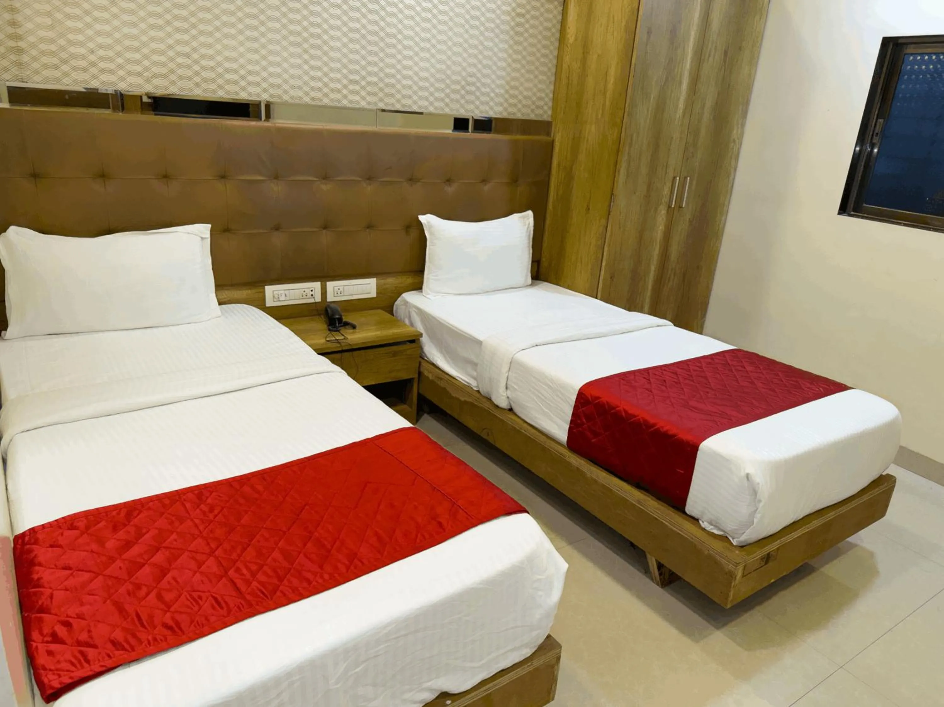 Bedroom, Bed in Hotel Hometown Near US Embassy BKC