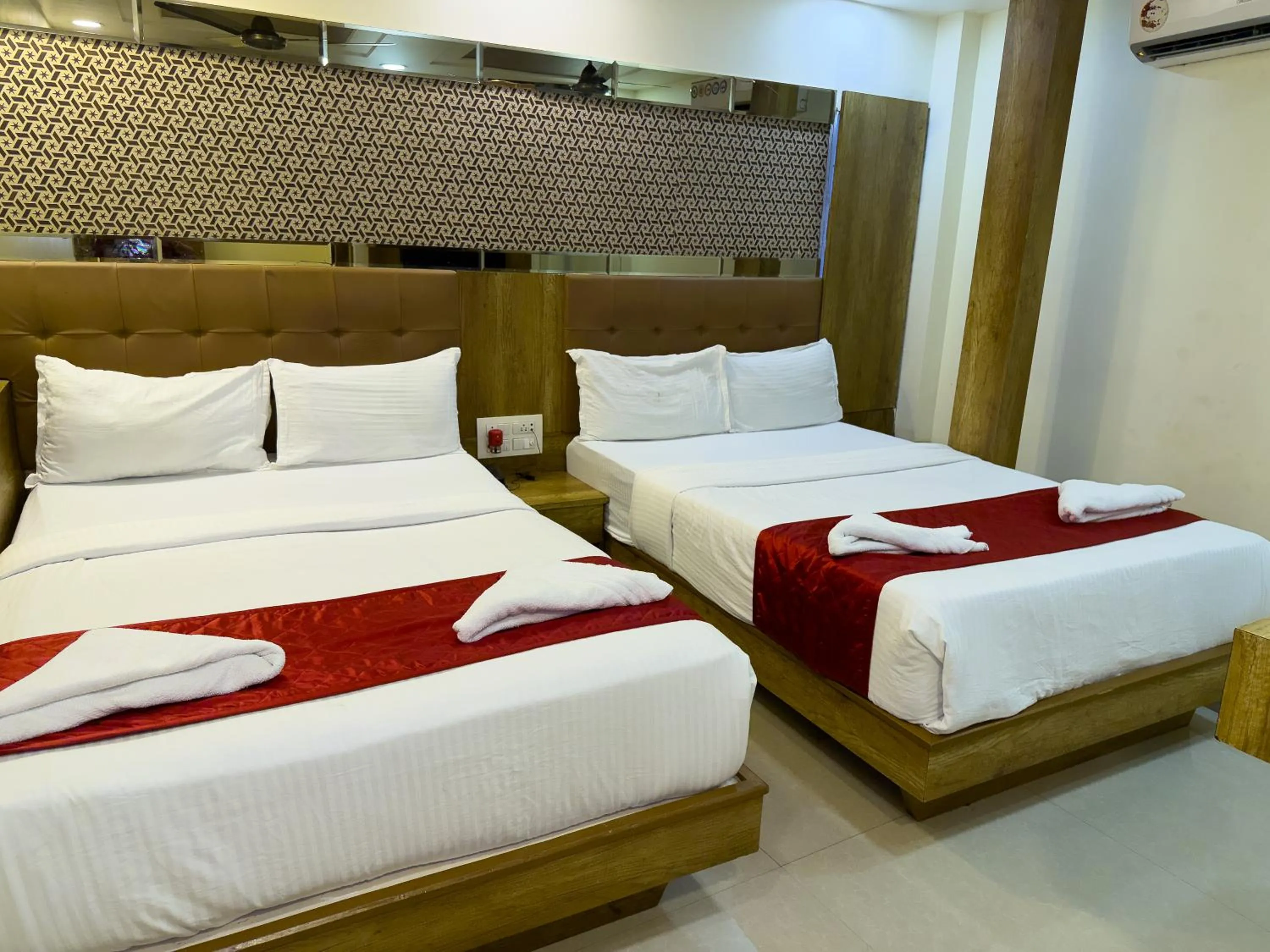 Bedroom, Bed in Hotel Hometown Near US Embassy BKC