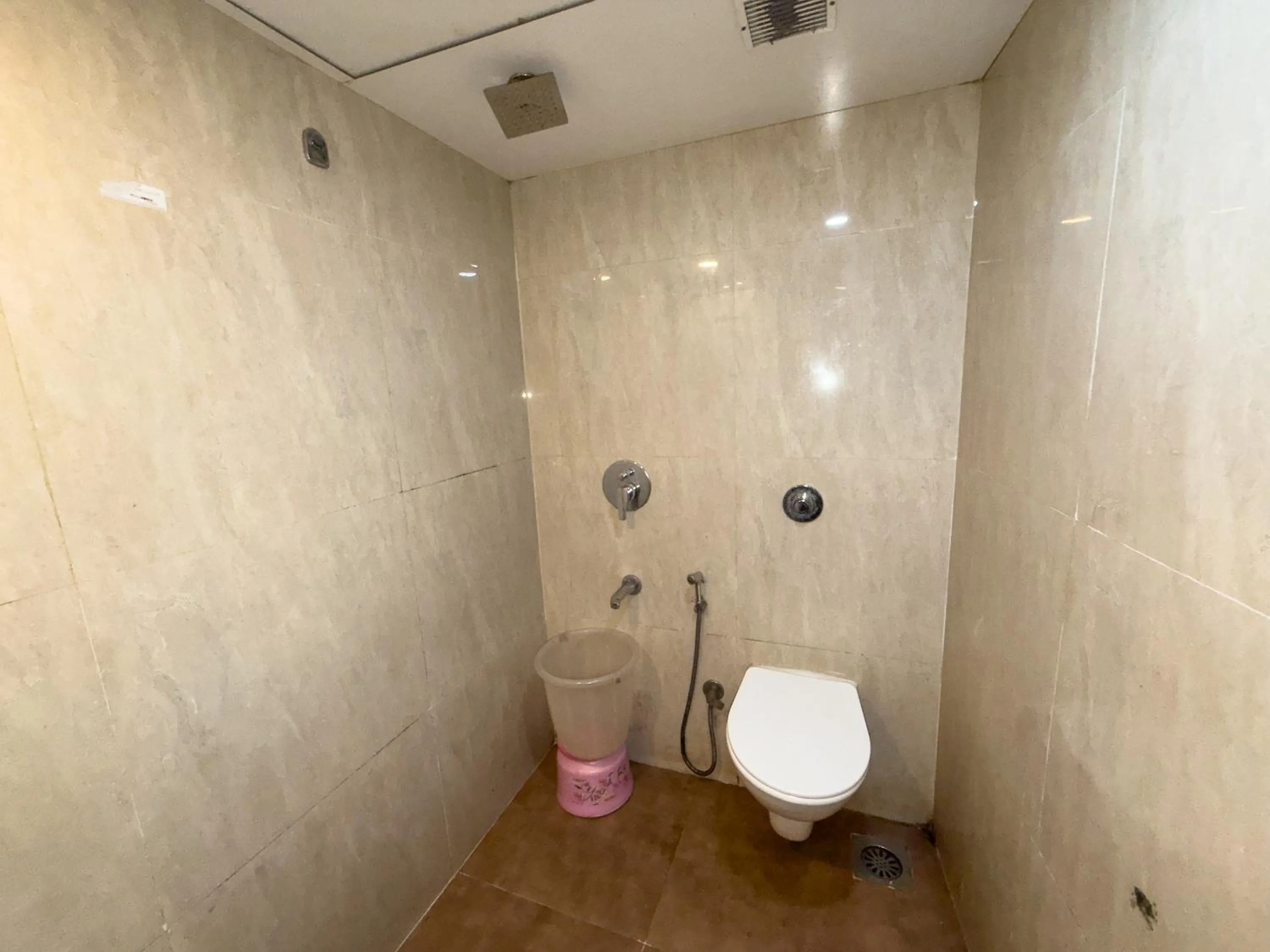 Toilet in Hotel Hometown Near US Embassy BKC