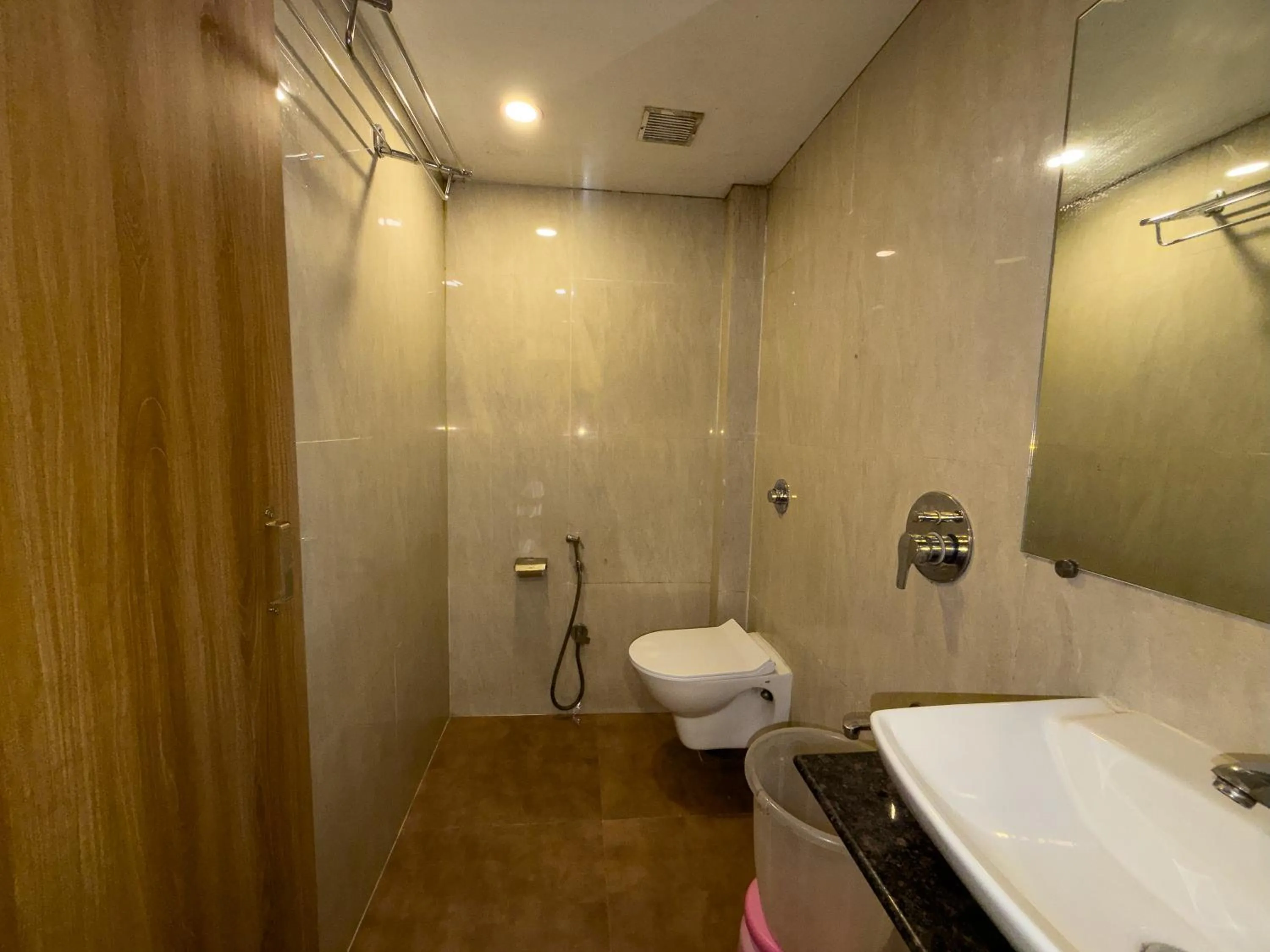 Toilet in Hotel Hometown Near US Embassy BKC