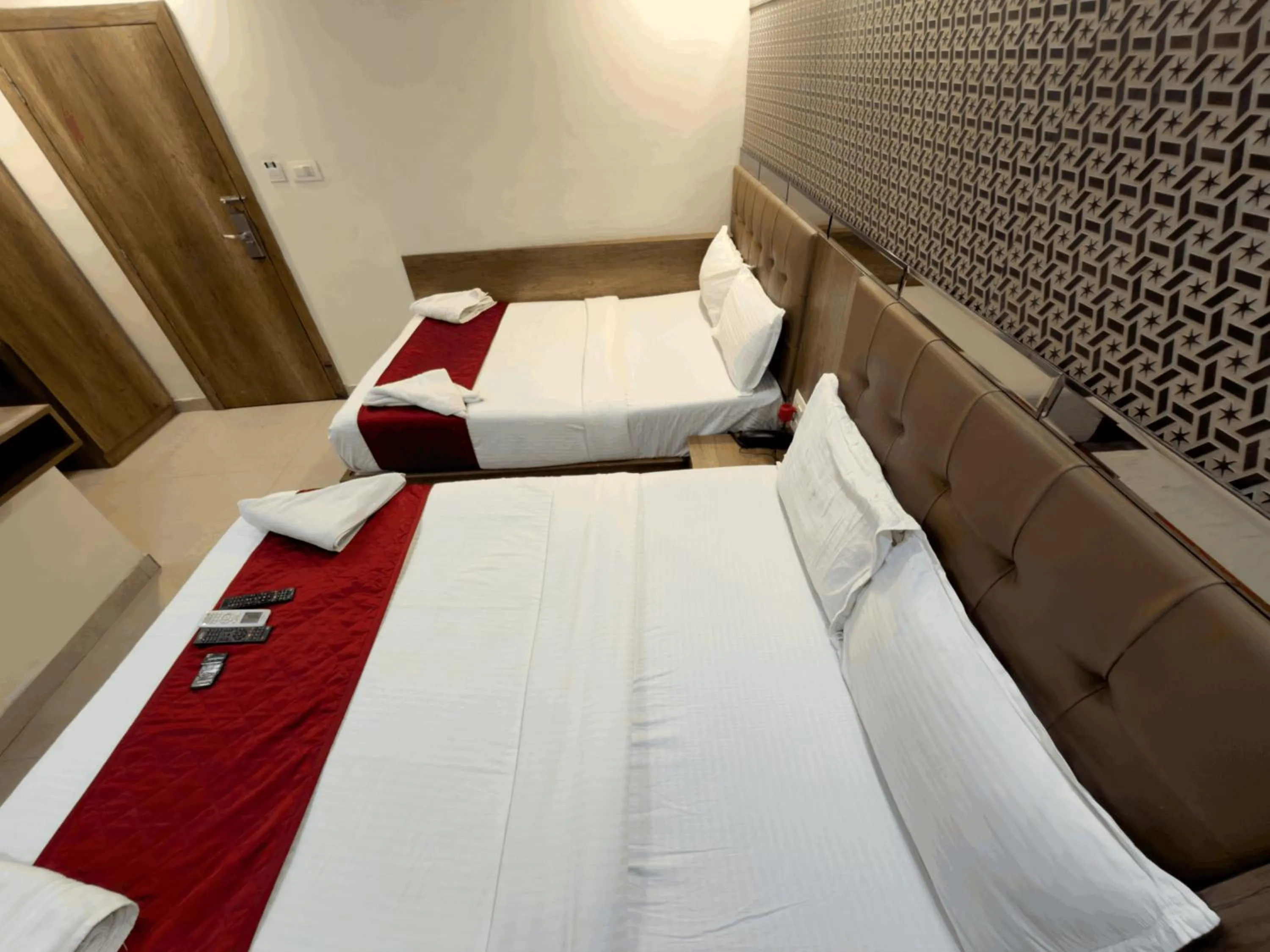 Bedroom, Bed in Hotel Hometown Near US Embassy BKC