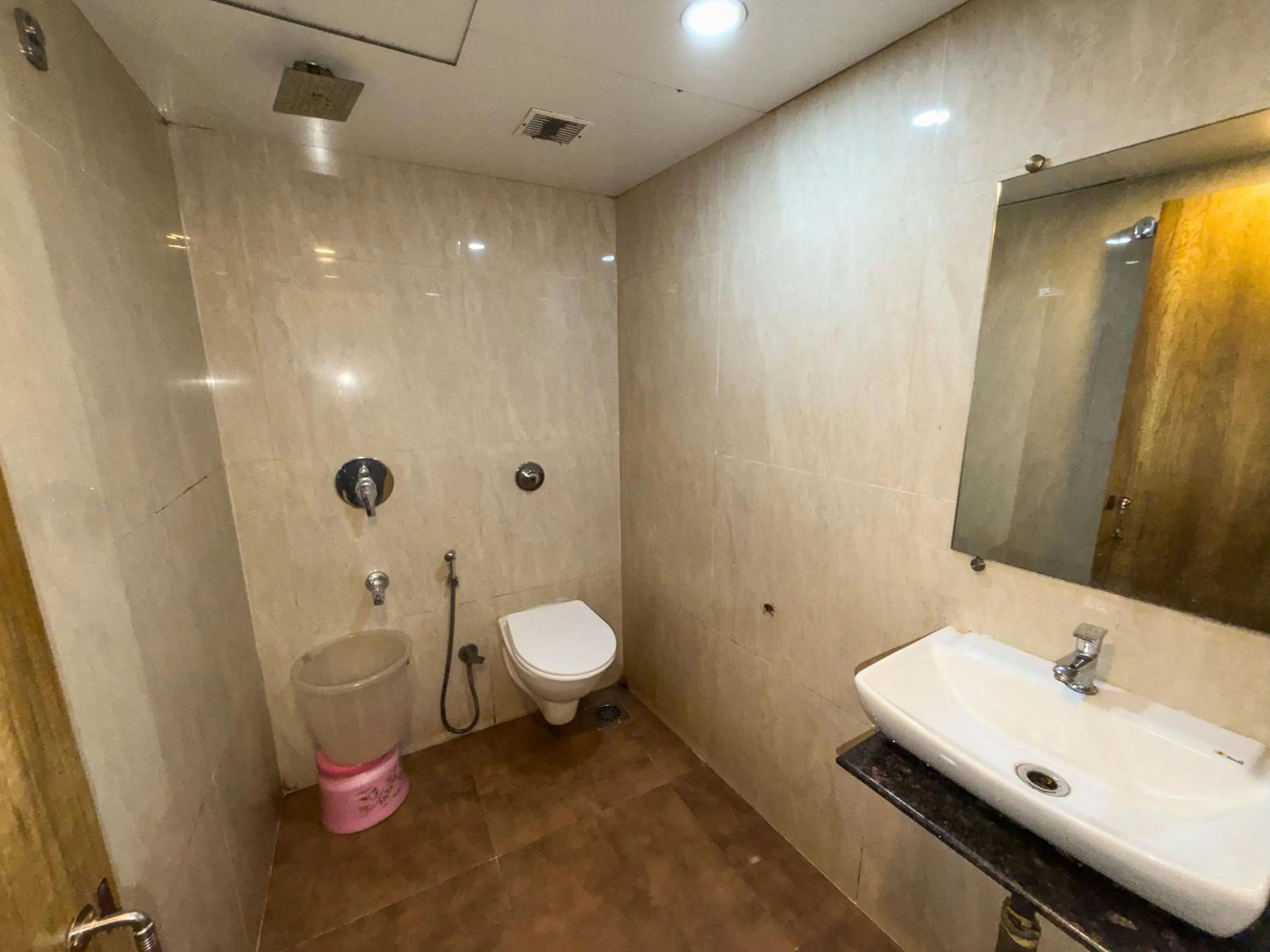 Toilet in Hotel Hometown Near US Embassy BKC