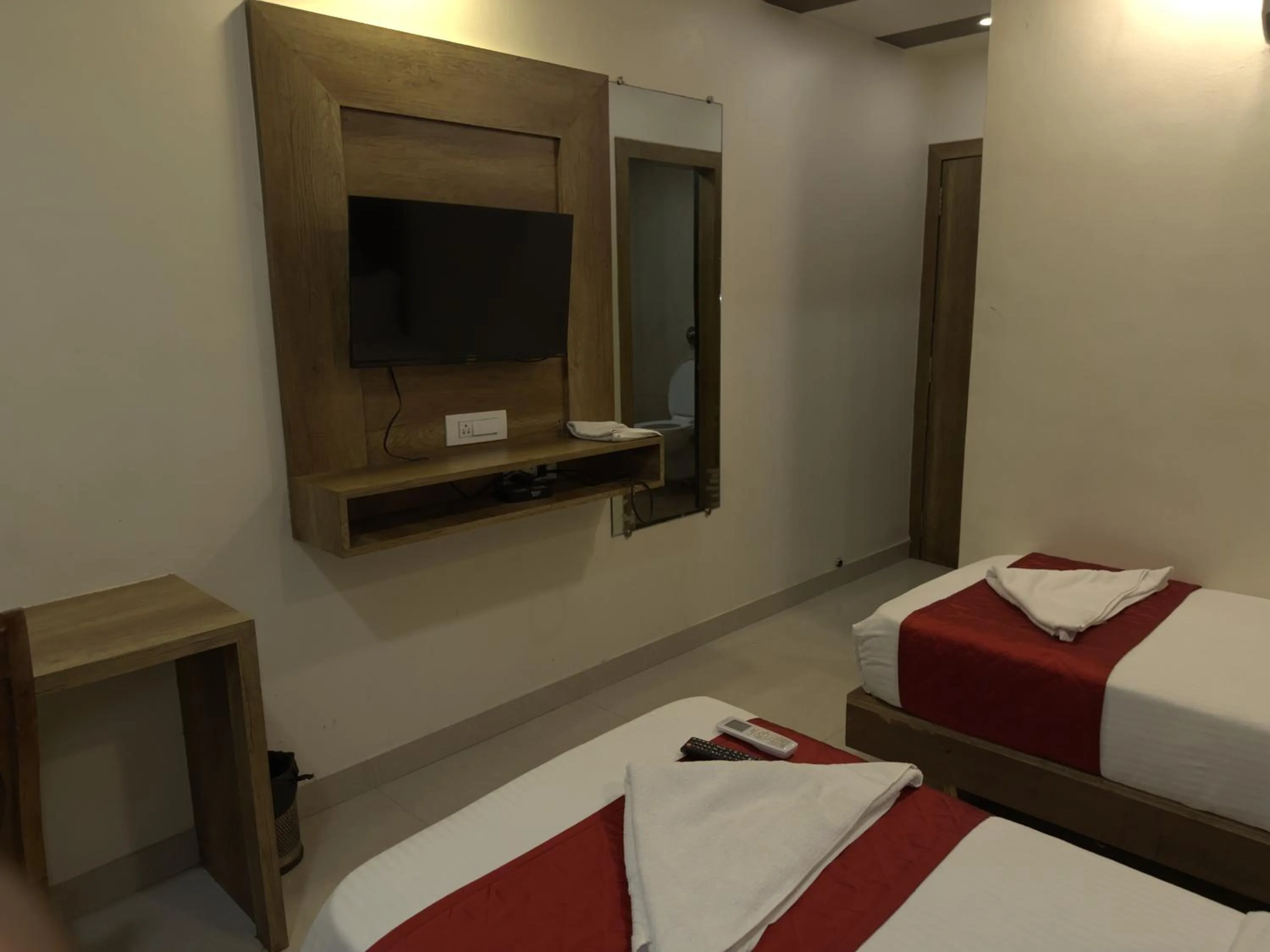 Bedroom, Bed in Hotel Hometown Near US Embassy BKC