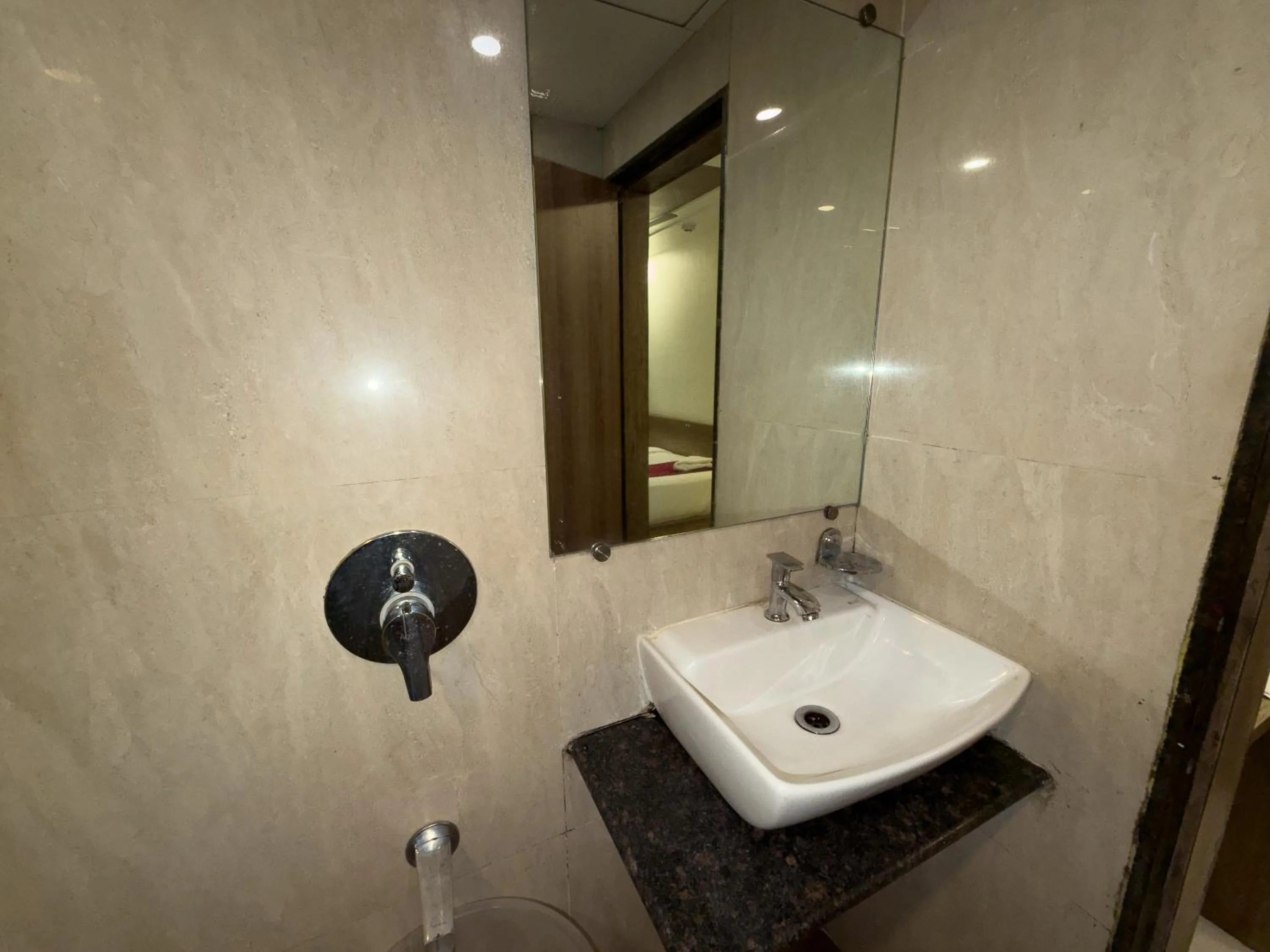 Bathroom in Hotel Hometown Near US Embassy BKC
