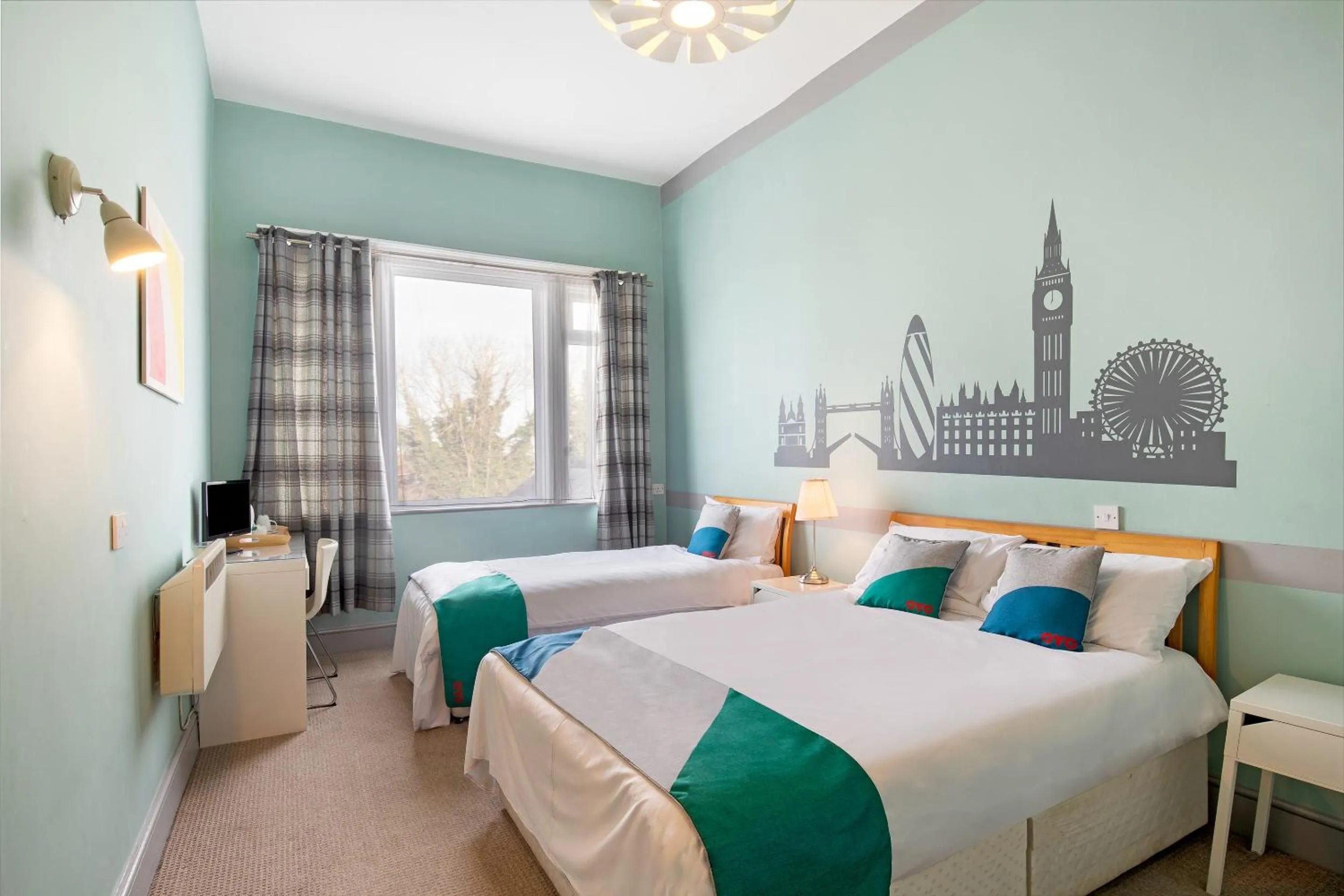 Bedroom, Bed in OYO The Green Man Pub And Hotel