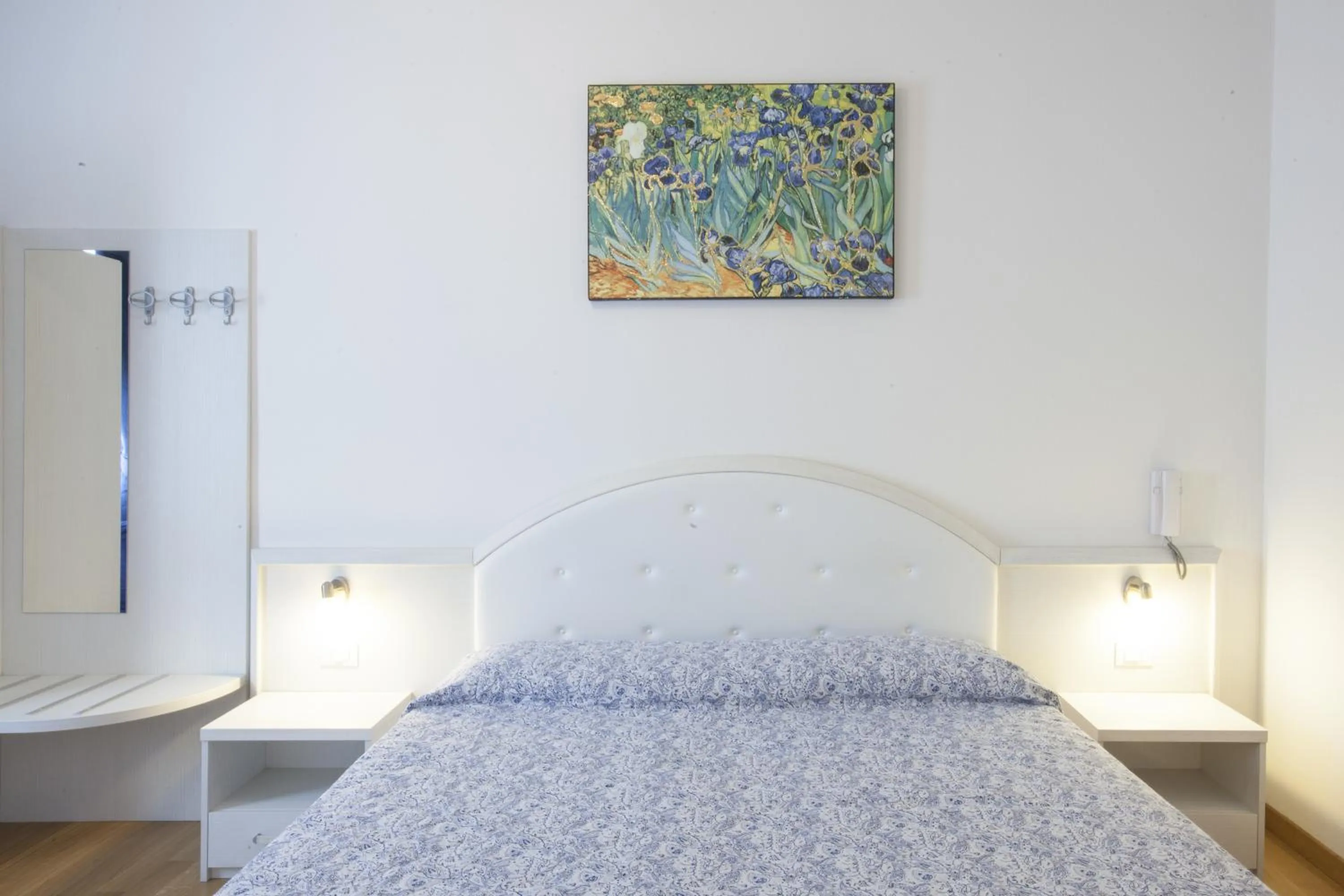 Photo of the whole room, Bed in Hotel Amalfi