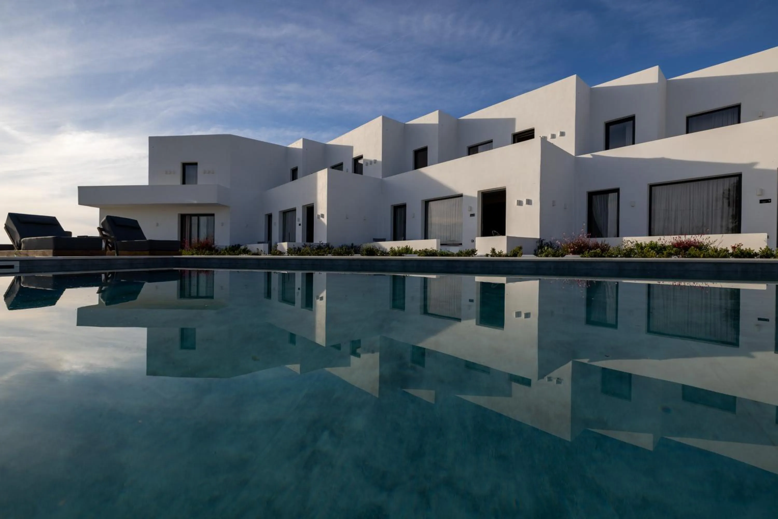 Property building in El Mar Naxos