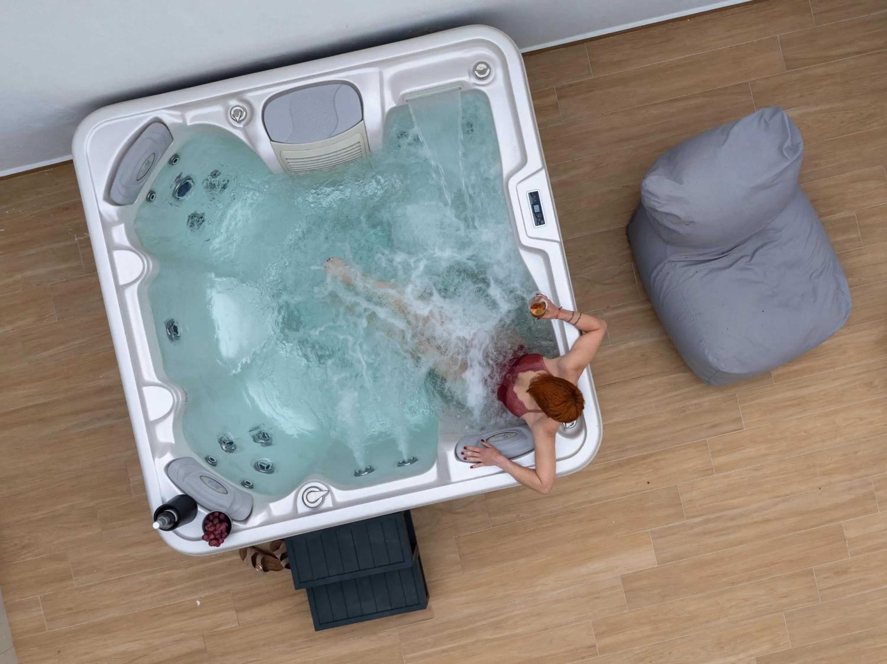 Hot Tub in El Mar Naxos