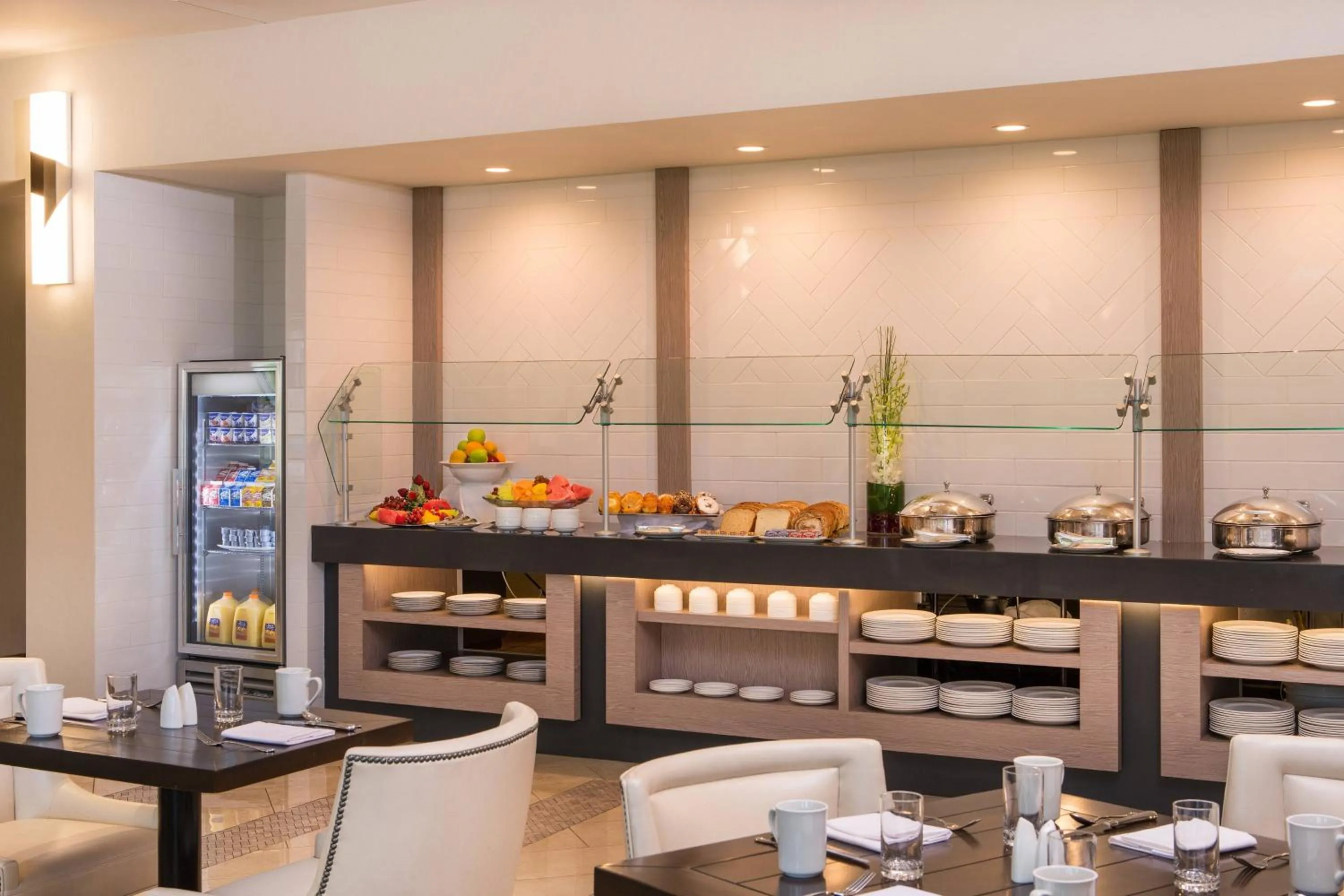 Breakfast in Sheraton Suites Chicago Elk Grove