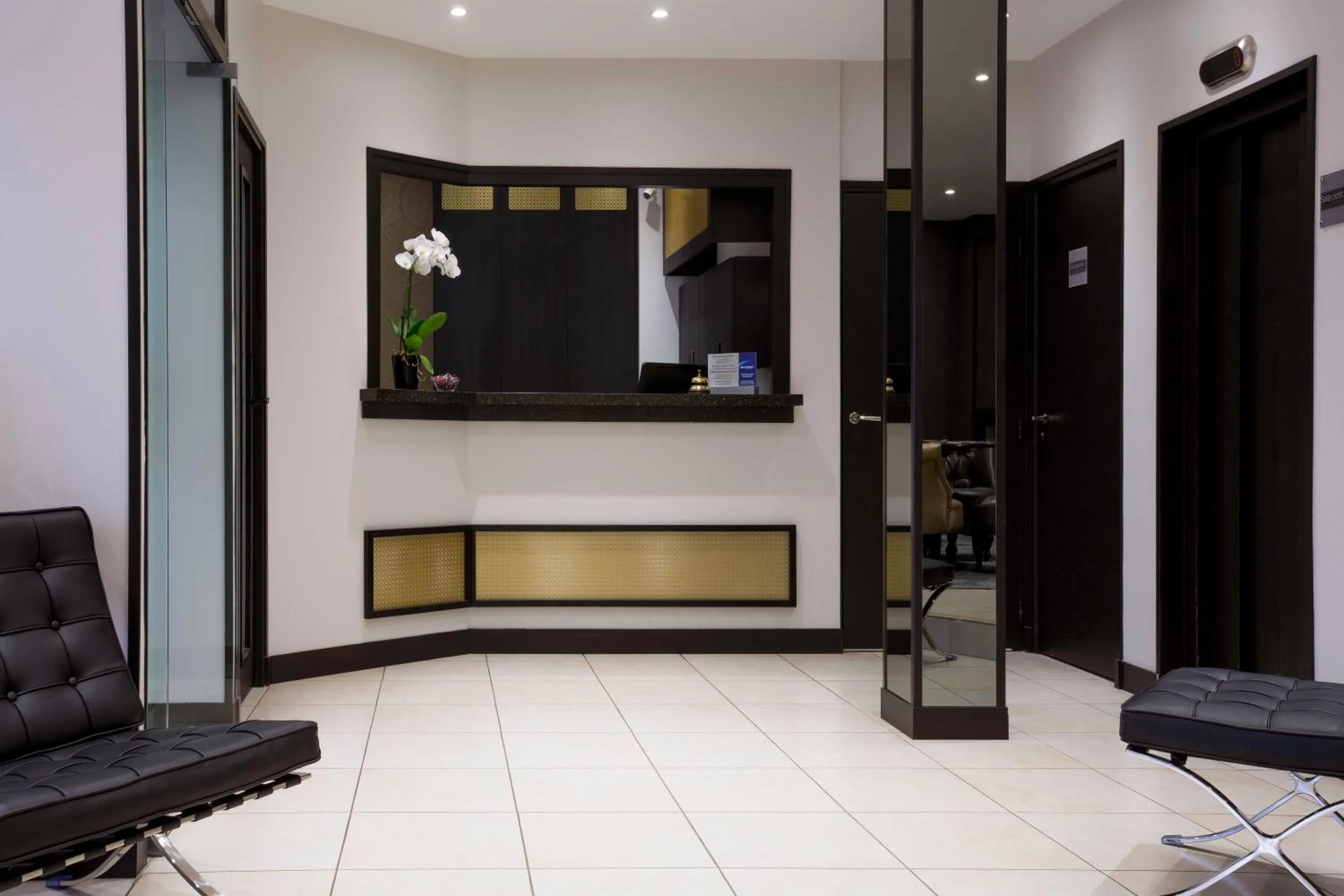 Lobby or reception in Hotel Paris Italie