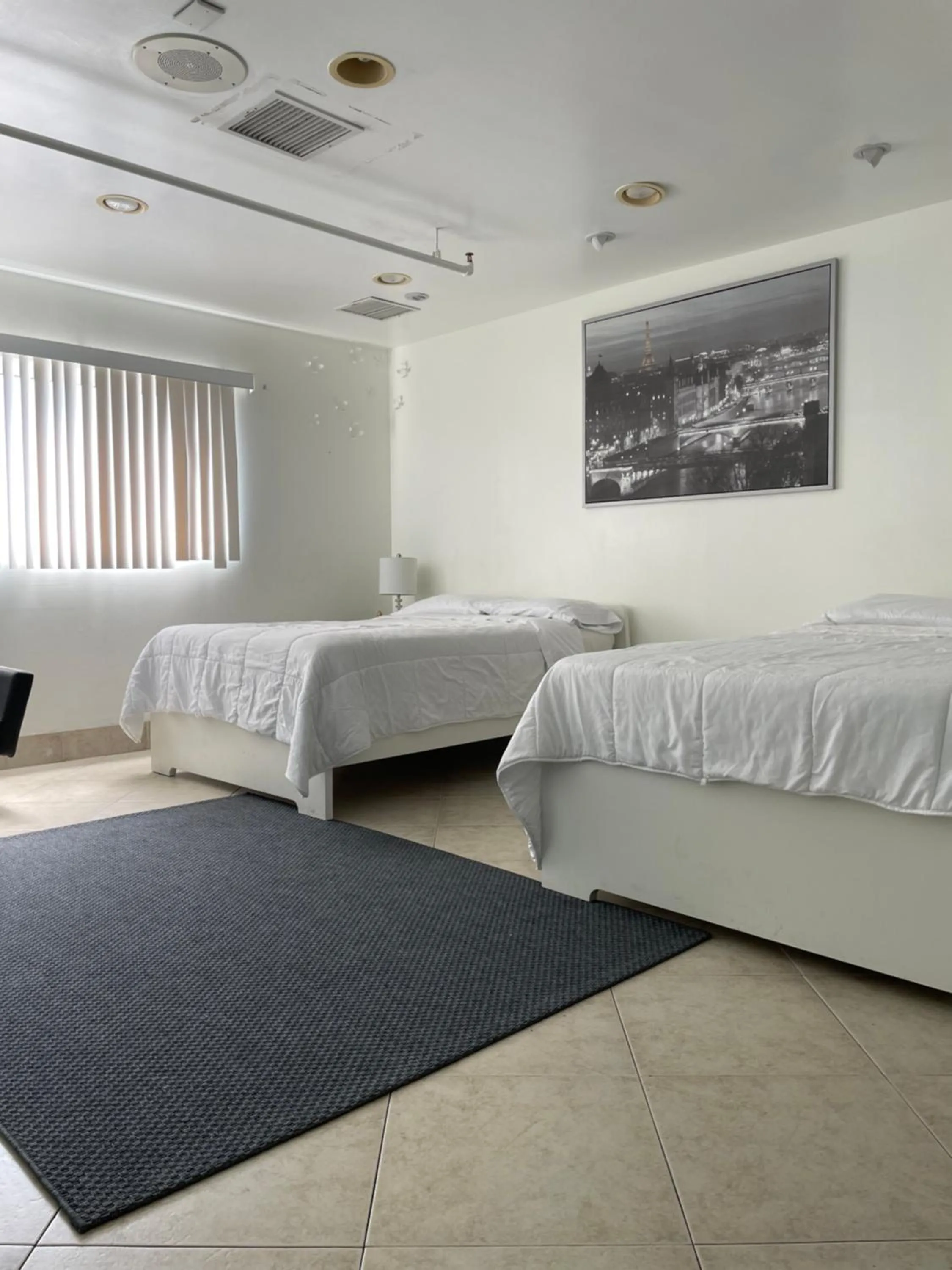 Bed in Culver City Hostel