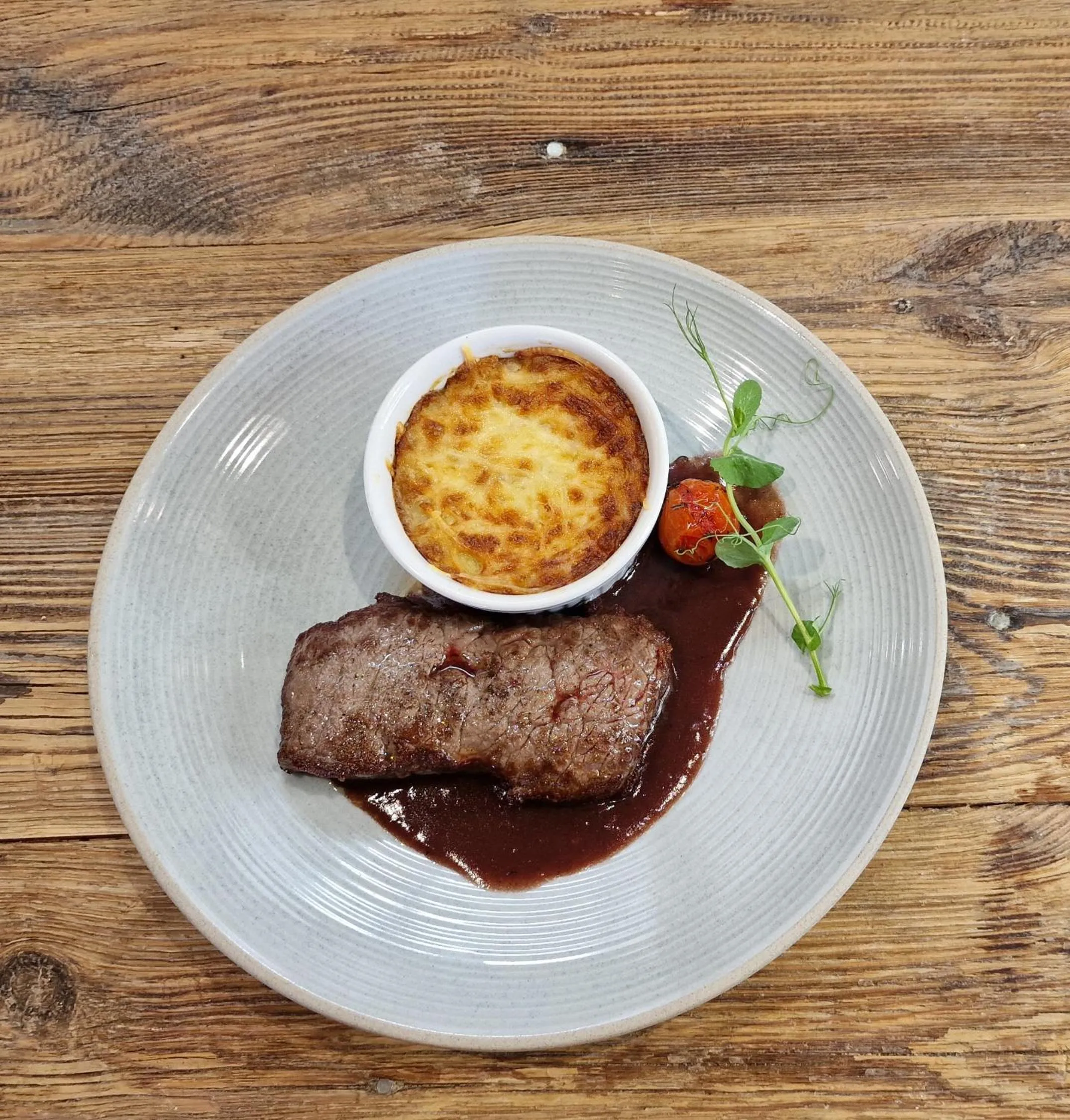 Restaurant/places to eat in ibis Dijon Gare