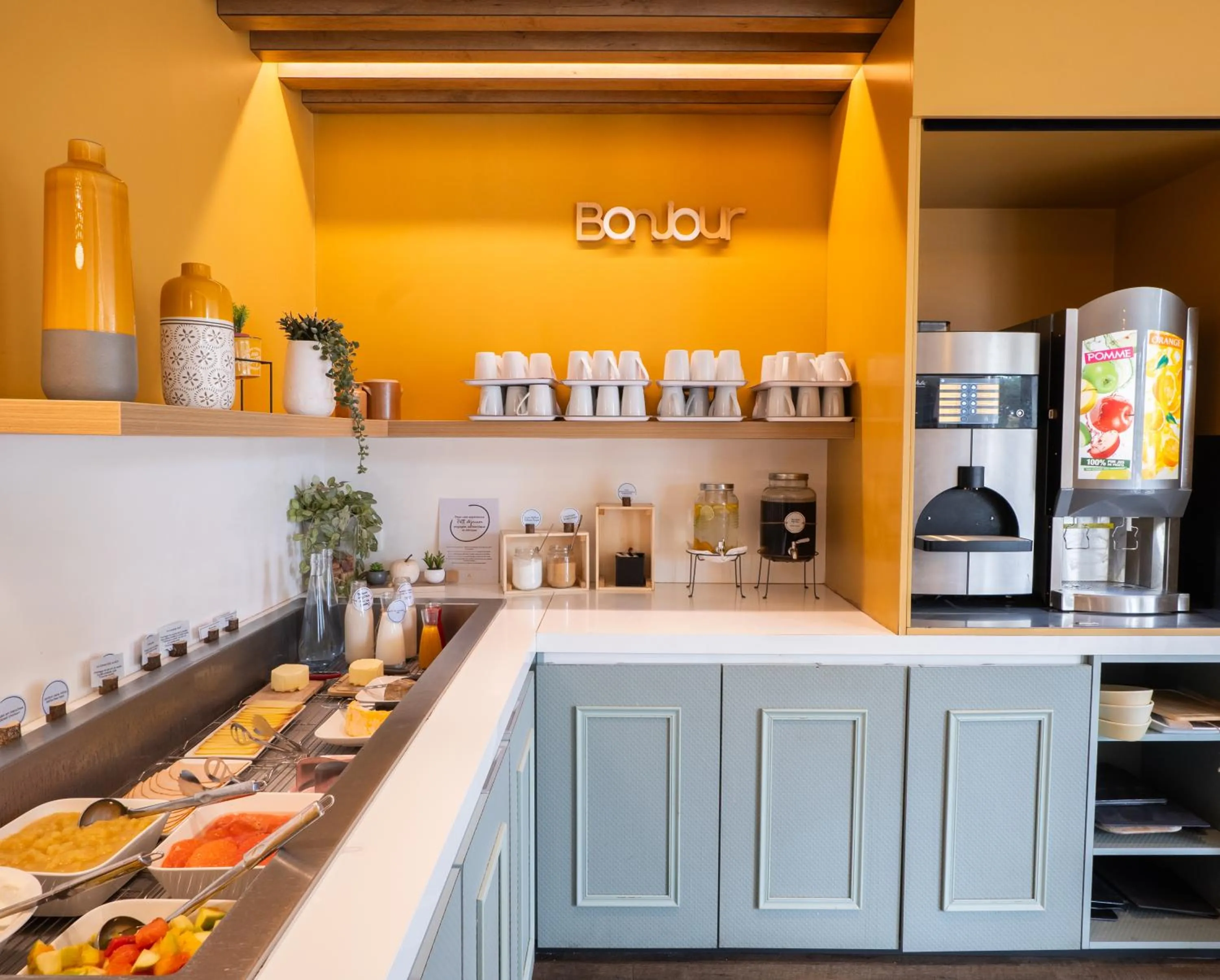 Breakfast in ibis Dijon Gare