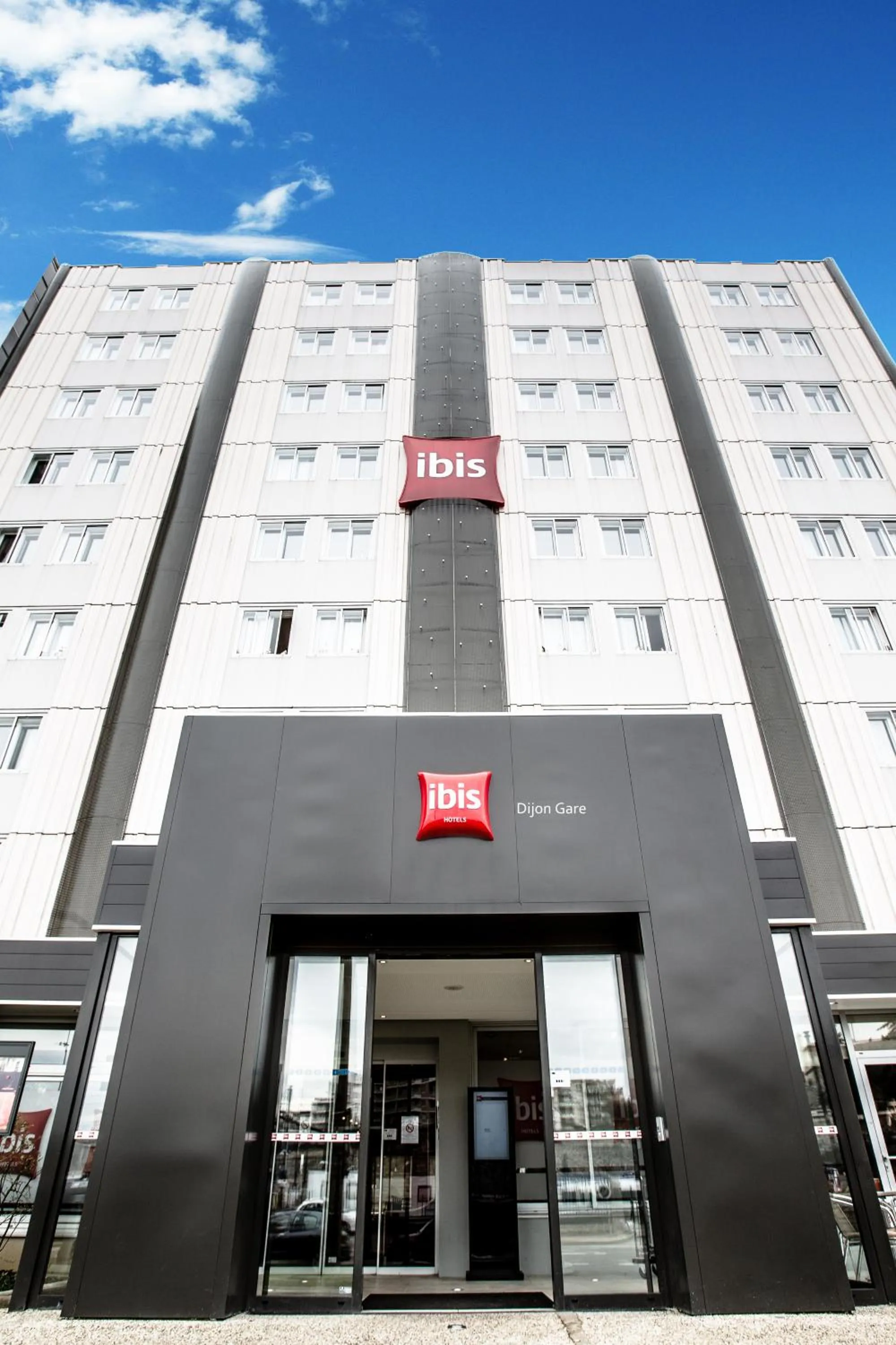 Property building in ibis Dijon Gare
