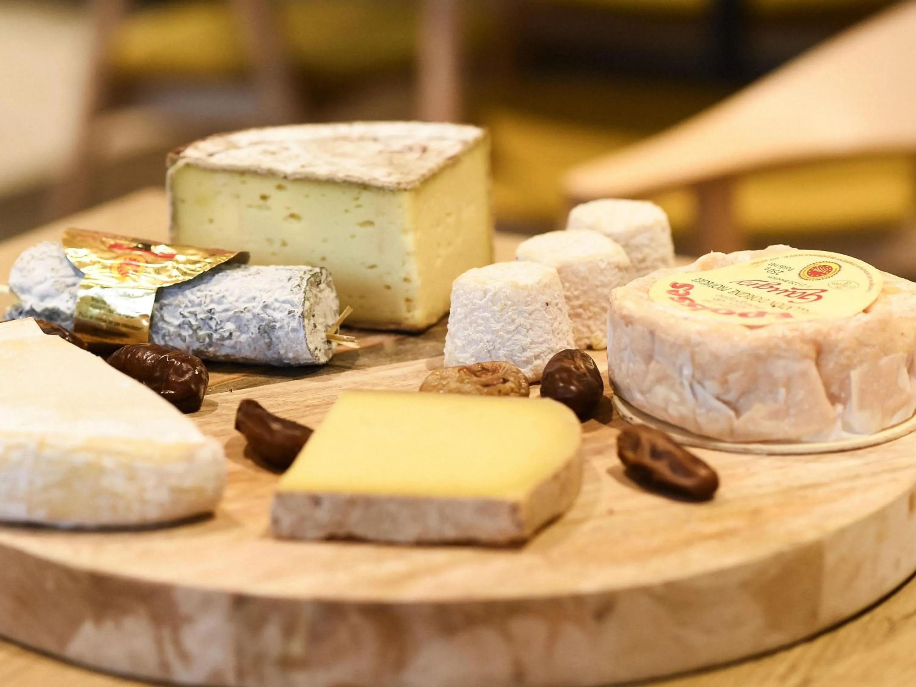 Restaurant/places to eat in ibis Dijon Gare