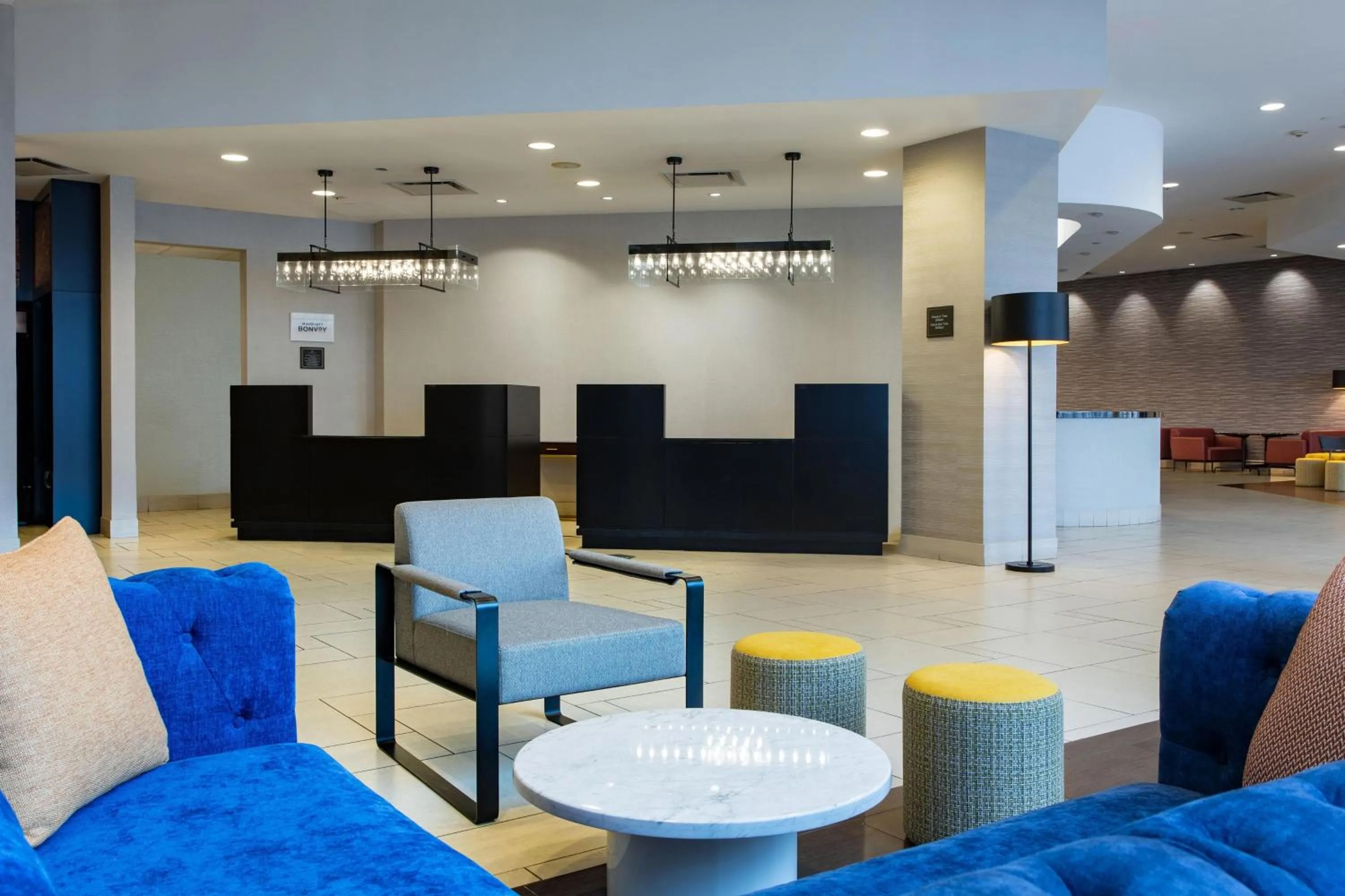 Lobby or reception in Sheraton Edison