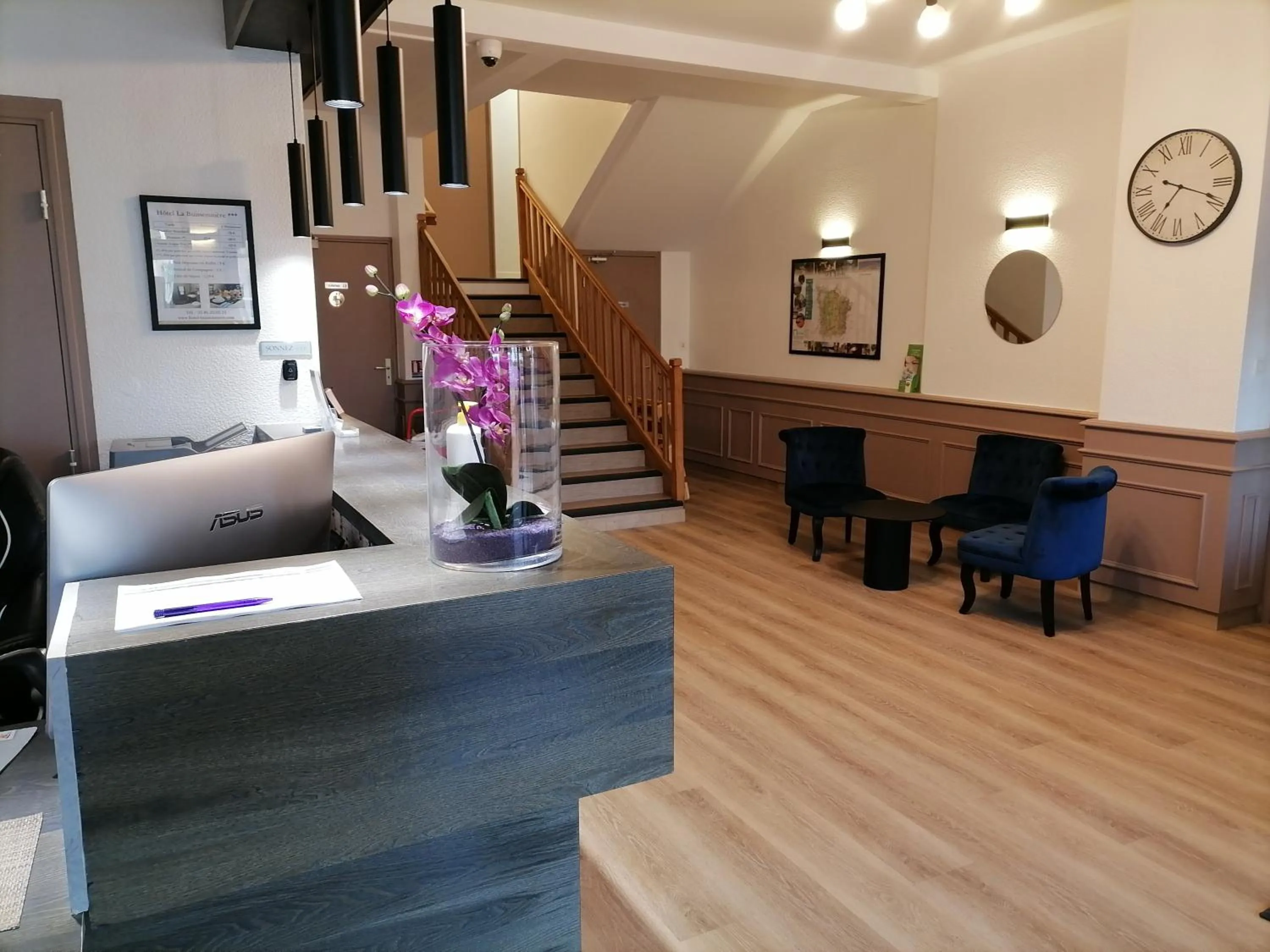 Lobby or reception in La Buissonnière
