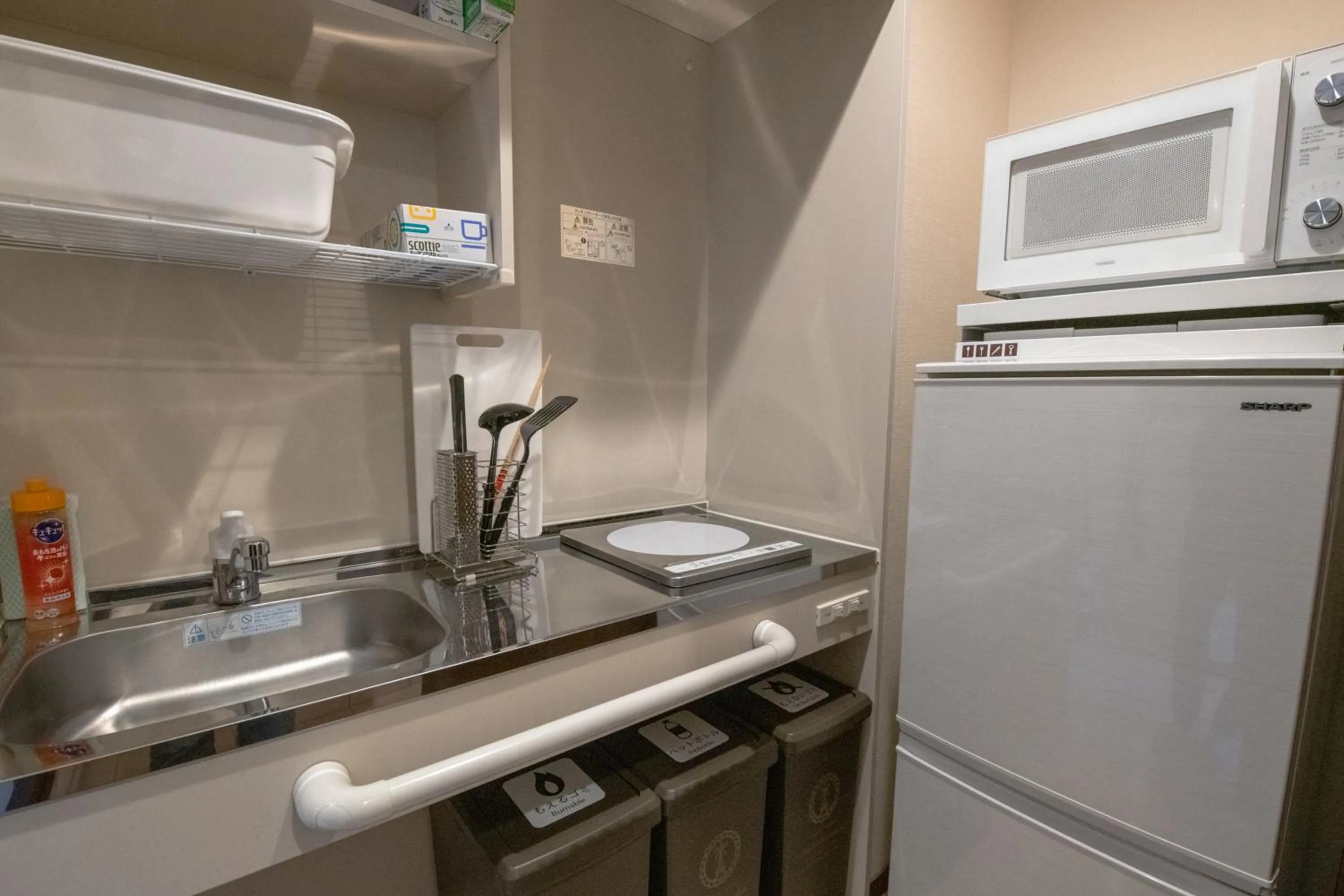 Kitchen or kitchenette in Aqua Resort in Chatan