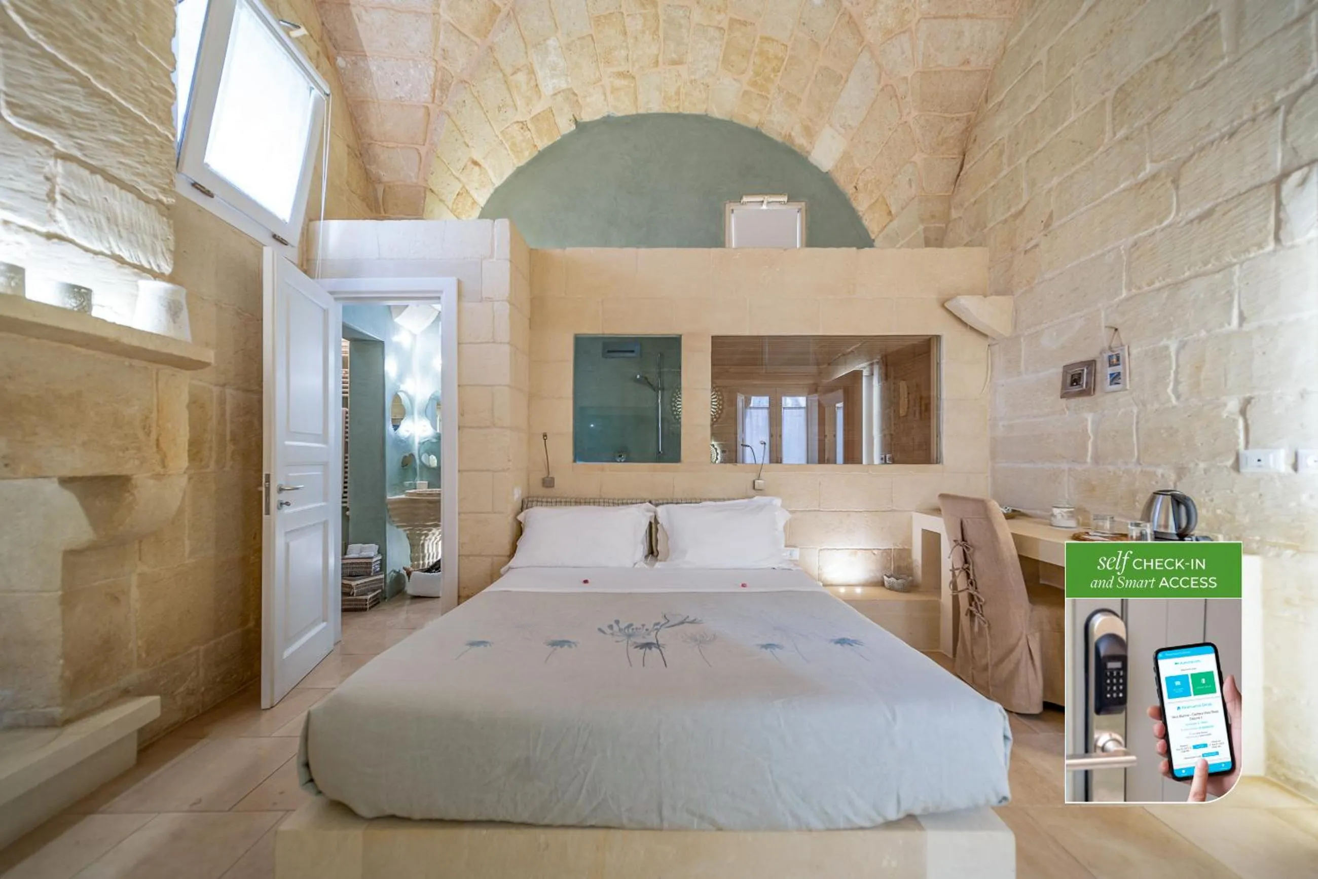 Bed in Corte Dei Granai Meeting & SPA - Raro Rooms Collection