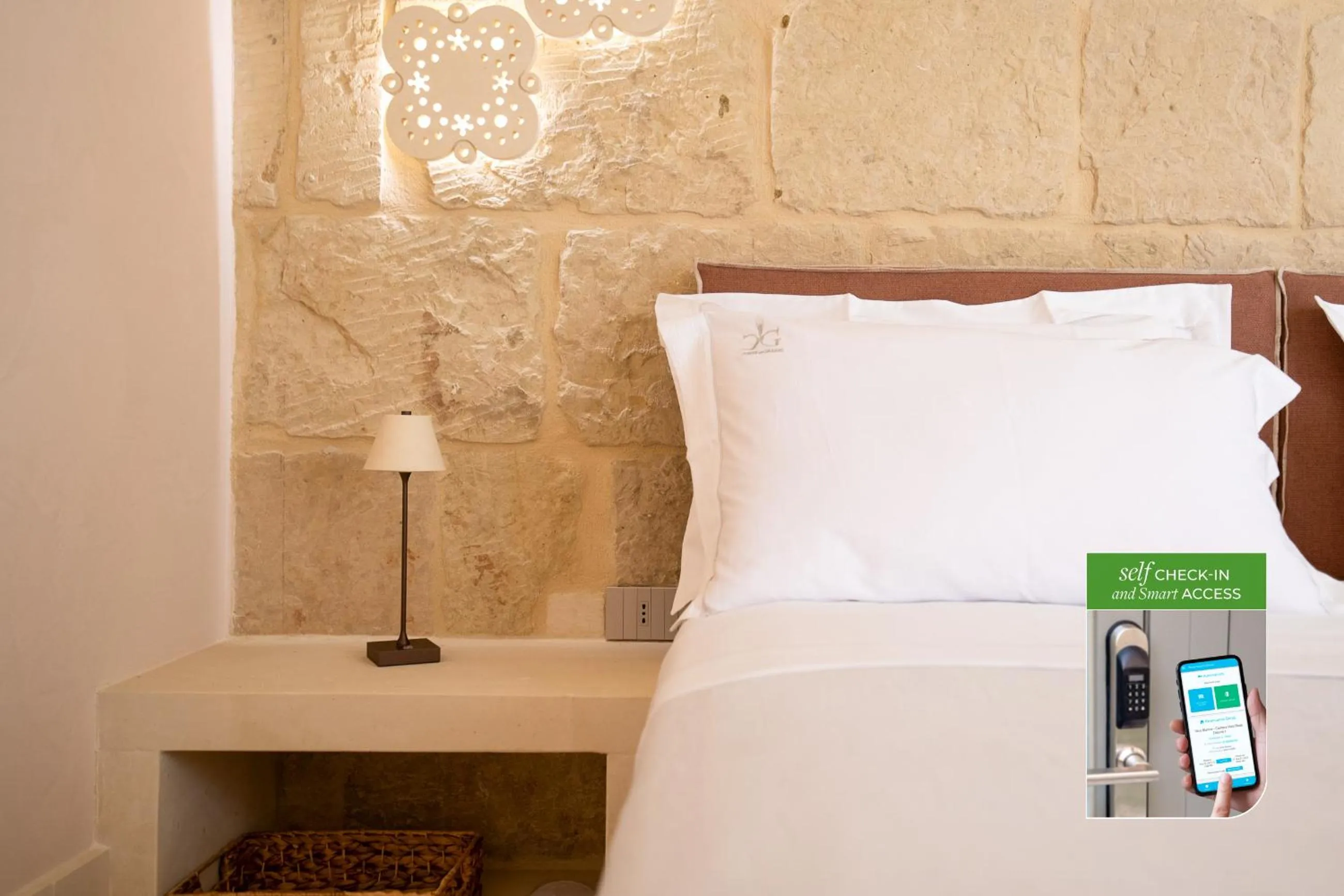 Bed in Corte Dei Granai Meeting & SPA - Raro Rooms Collection