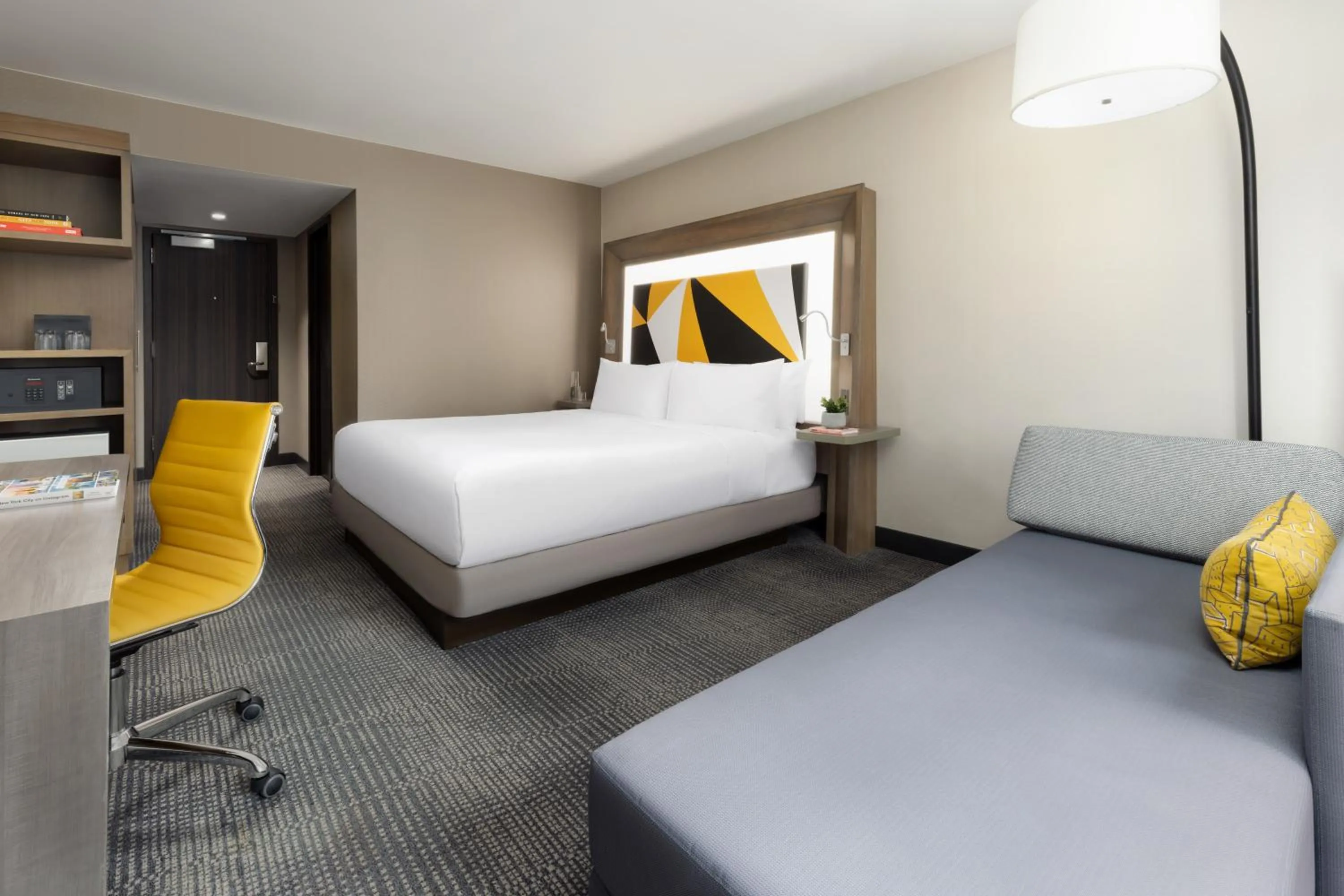 Bedroom, Bed in M Social Hotel New York Times Square