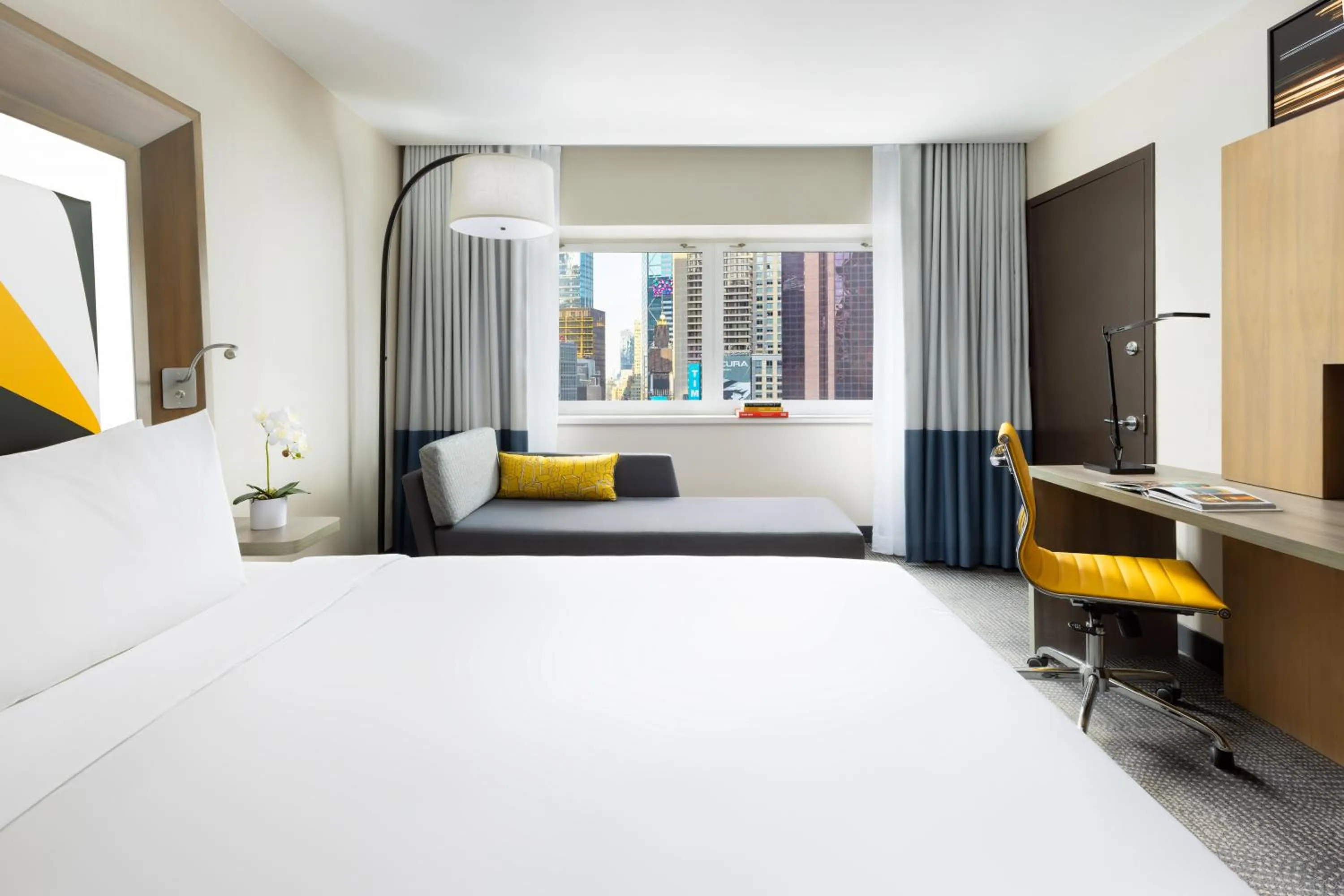 Bedroom, Bed in M Social Hotel New York Times Square