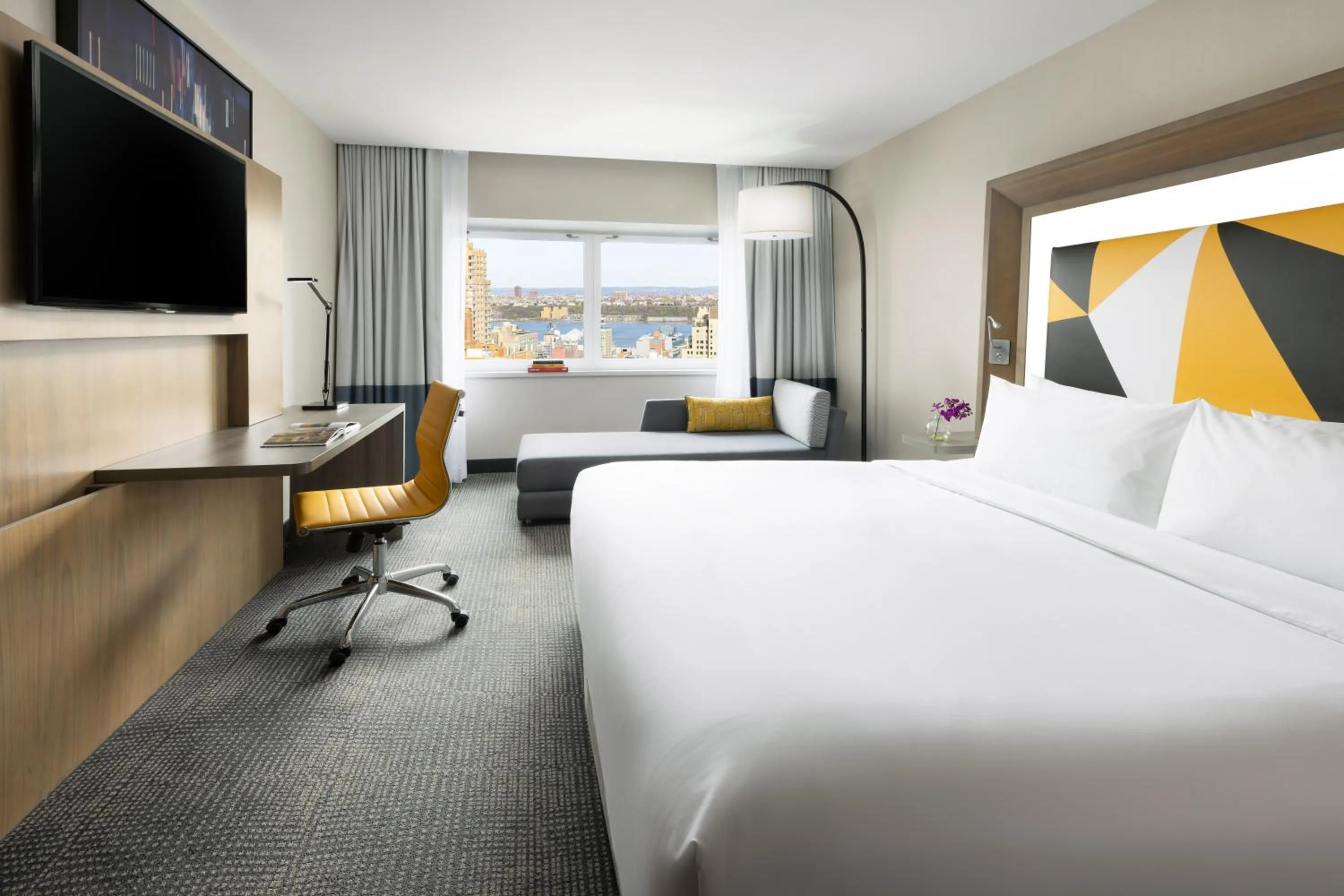 Bedroom, Bed in M Social Hotel New York Times Square