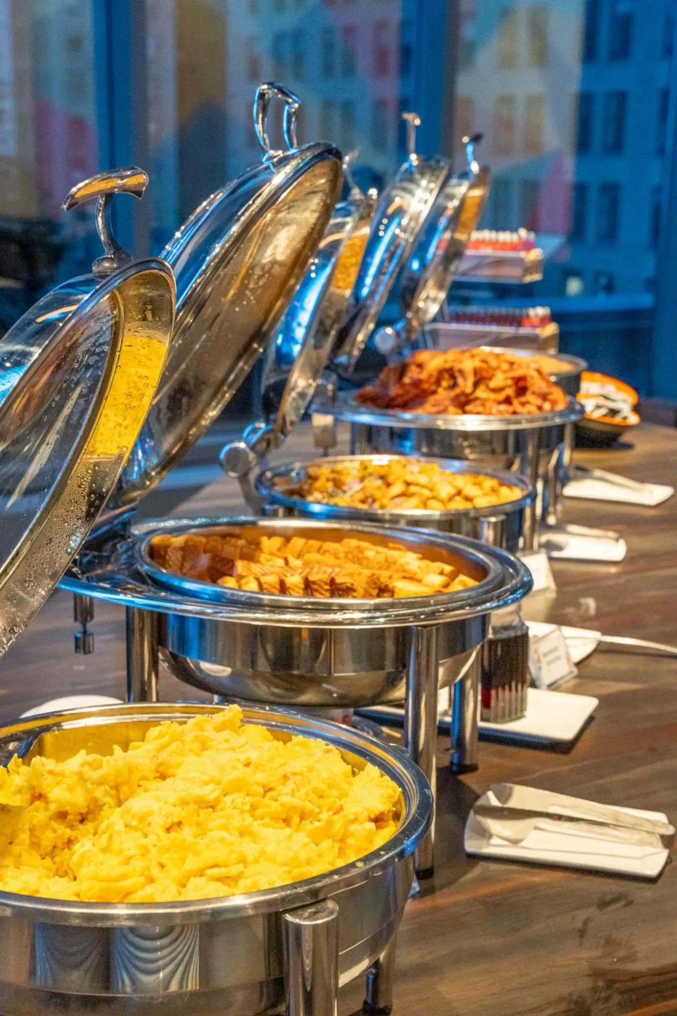 Breakfast in M Social Hotel New York Times Square