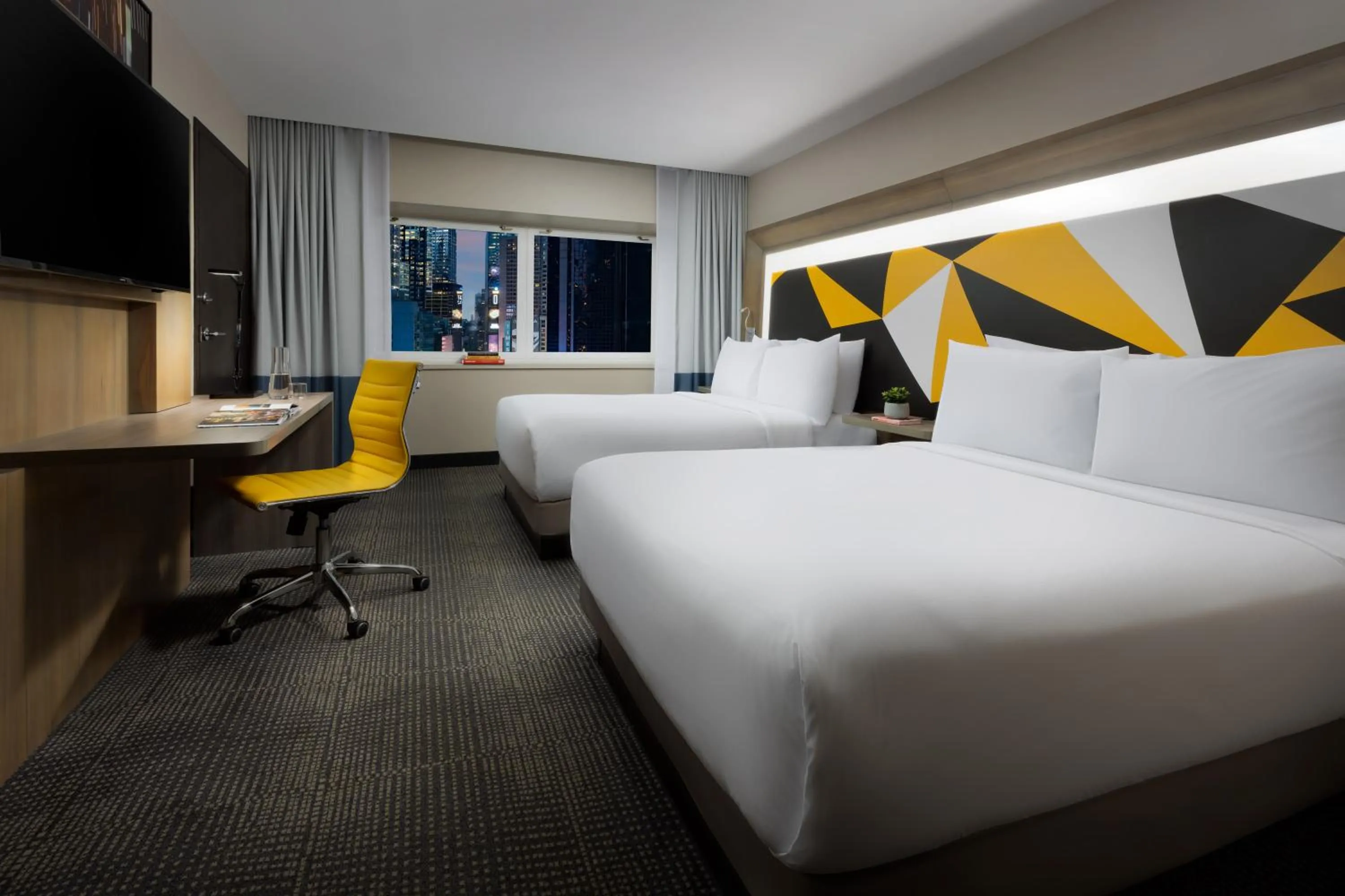 Bedroom, Bed in M Social Hotel New York Times Square