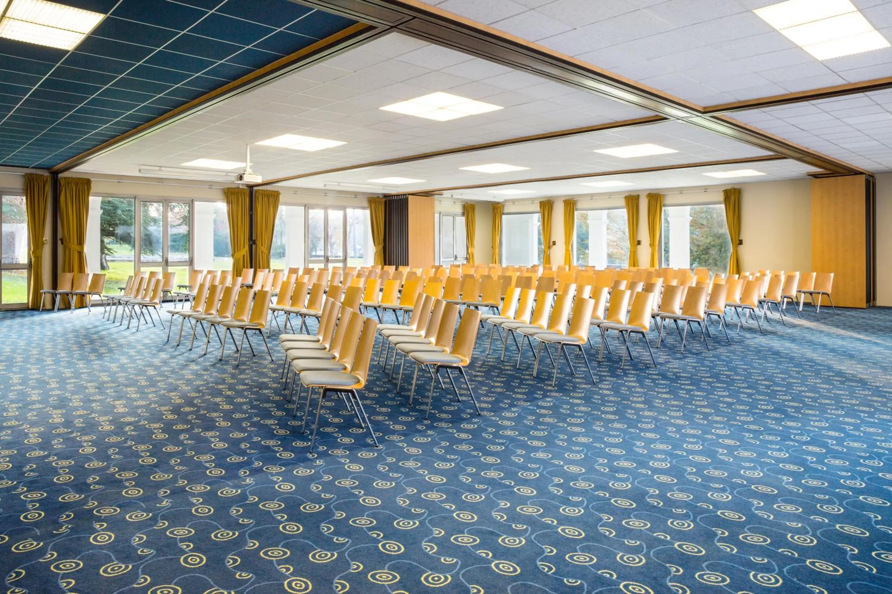 Property building in Mercure Aix-les-Bains Domaine de Marlioz Hôtel & Spa