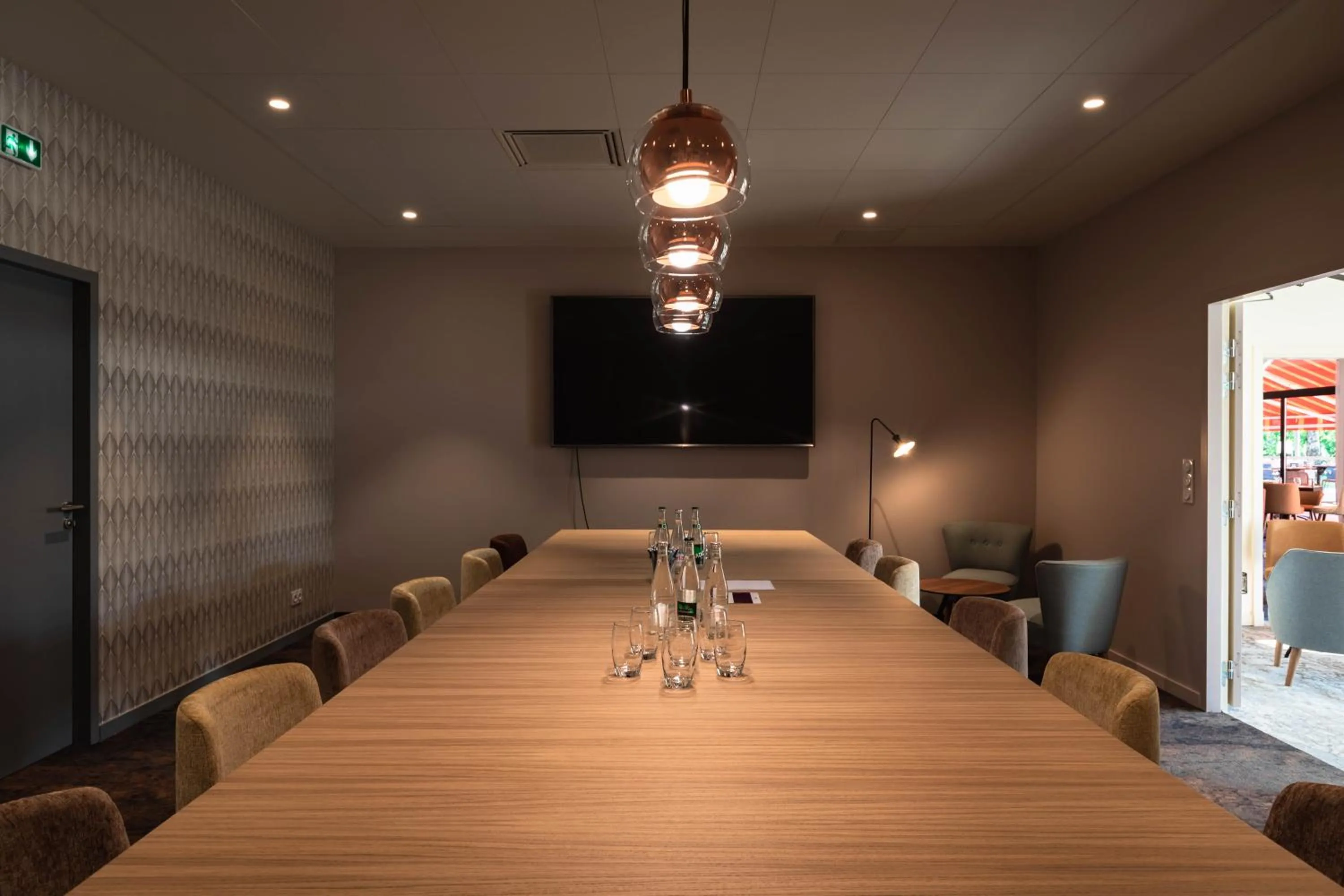 Communal lounge/ TV room in Mercure Aix-les-Bains Domaine de Marlioz Hôtel & Spa