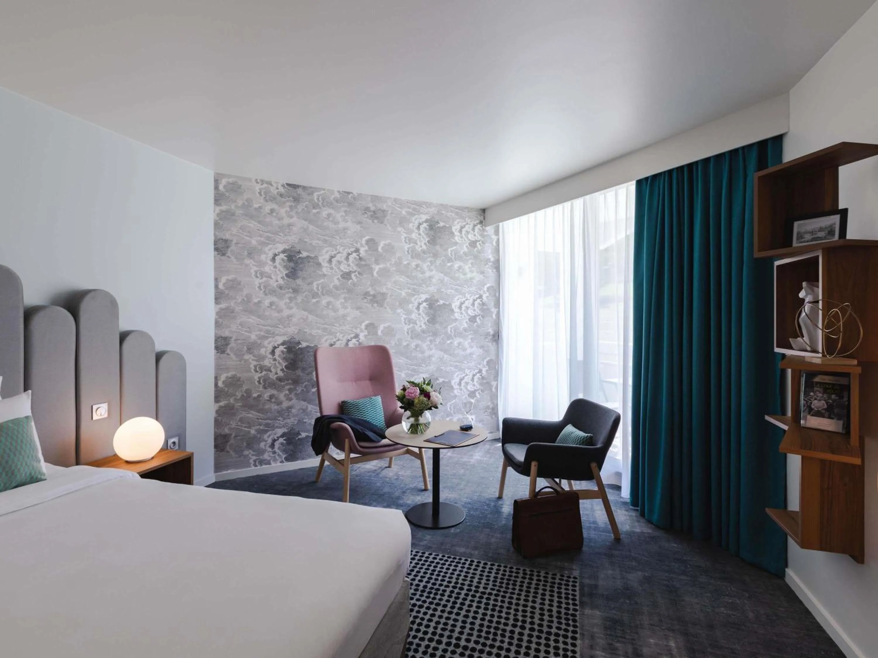 Bedroom, Bed in Mercure Aix-les-Bains Domaine de Marlioz Hôtel & Spa