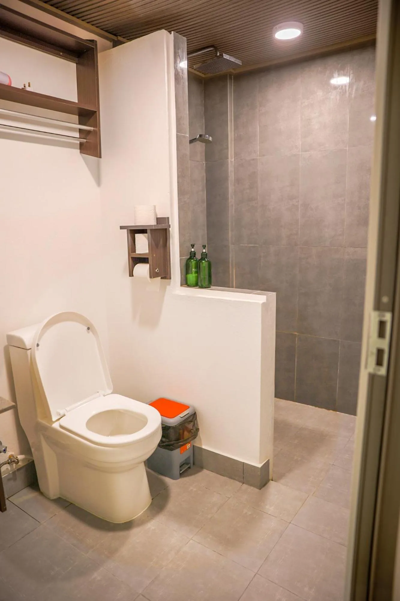 Toilet in Nirili Villa