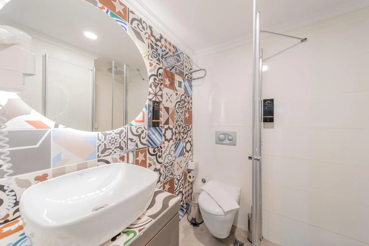 Shower in Alp Pasa Fiore Garden Suites - Special Class