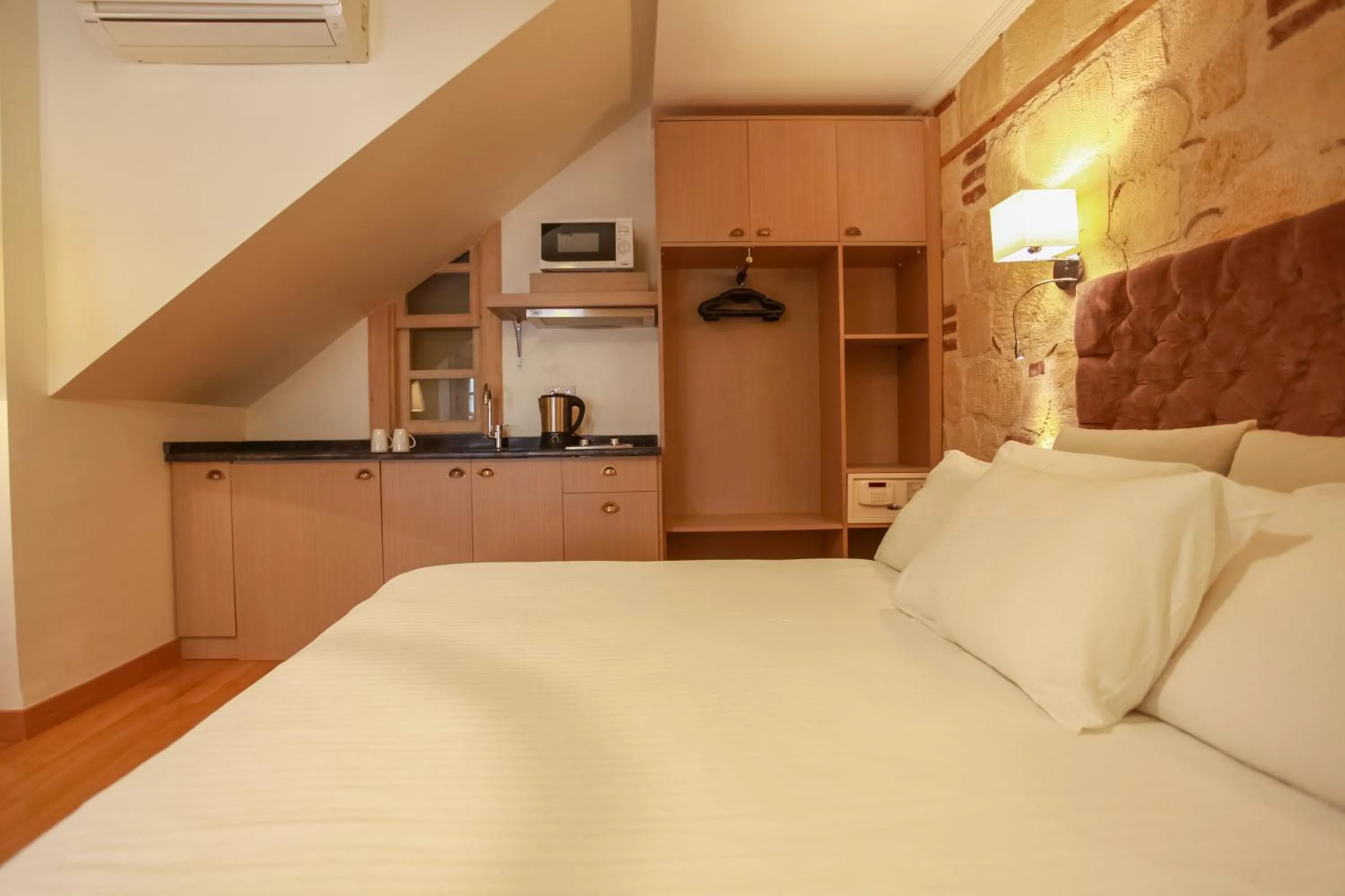 wardrobe in Alp Pasa Fiore Garden Suites - Special Class