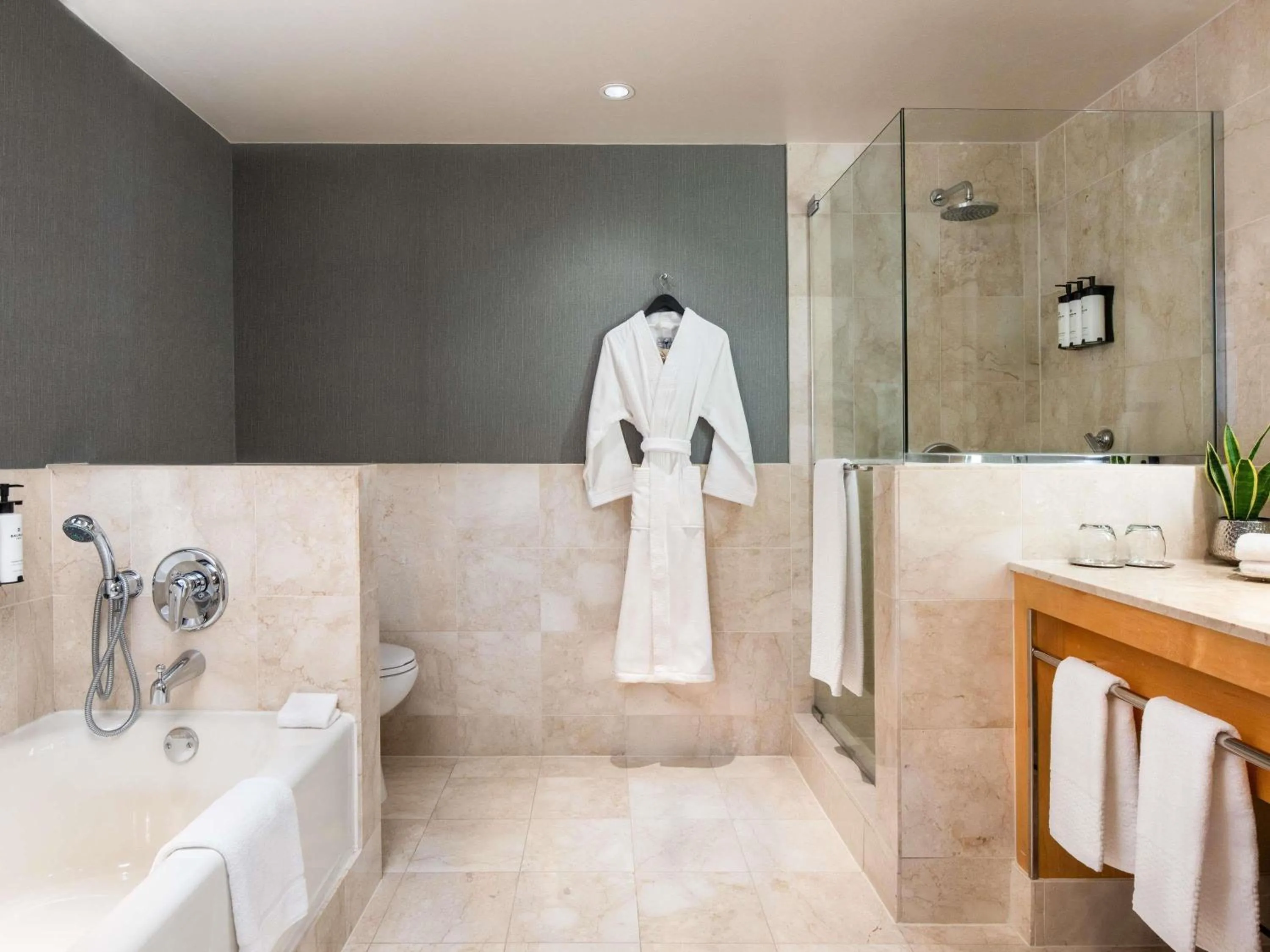 Bedroom in Sofitel Chicago Magnificent Mile