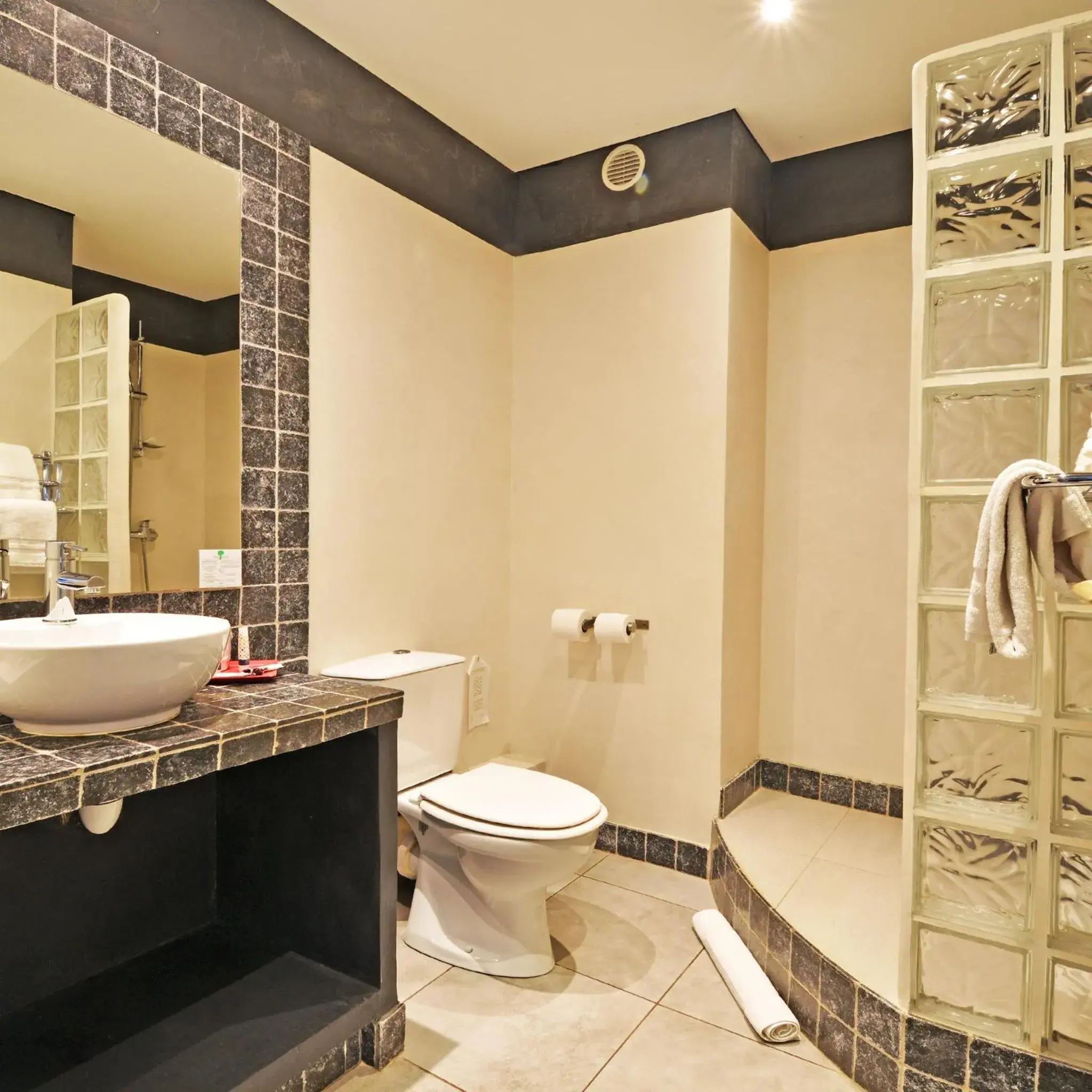 Comfort Double Room with Terrace in Golfe Hôtel & Spa Porto-Vecchio Comfort Double Room with Terrace in Golfe Hôtel & Spa Porto-Vecchio