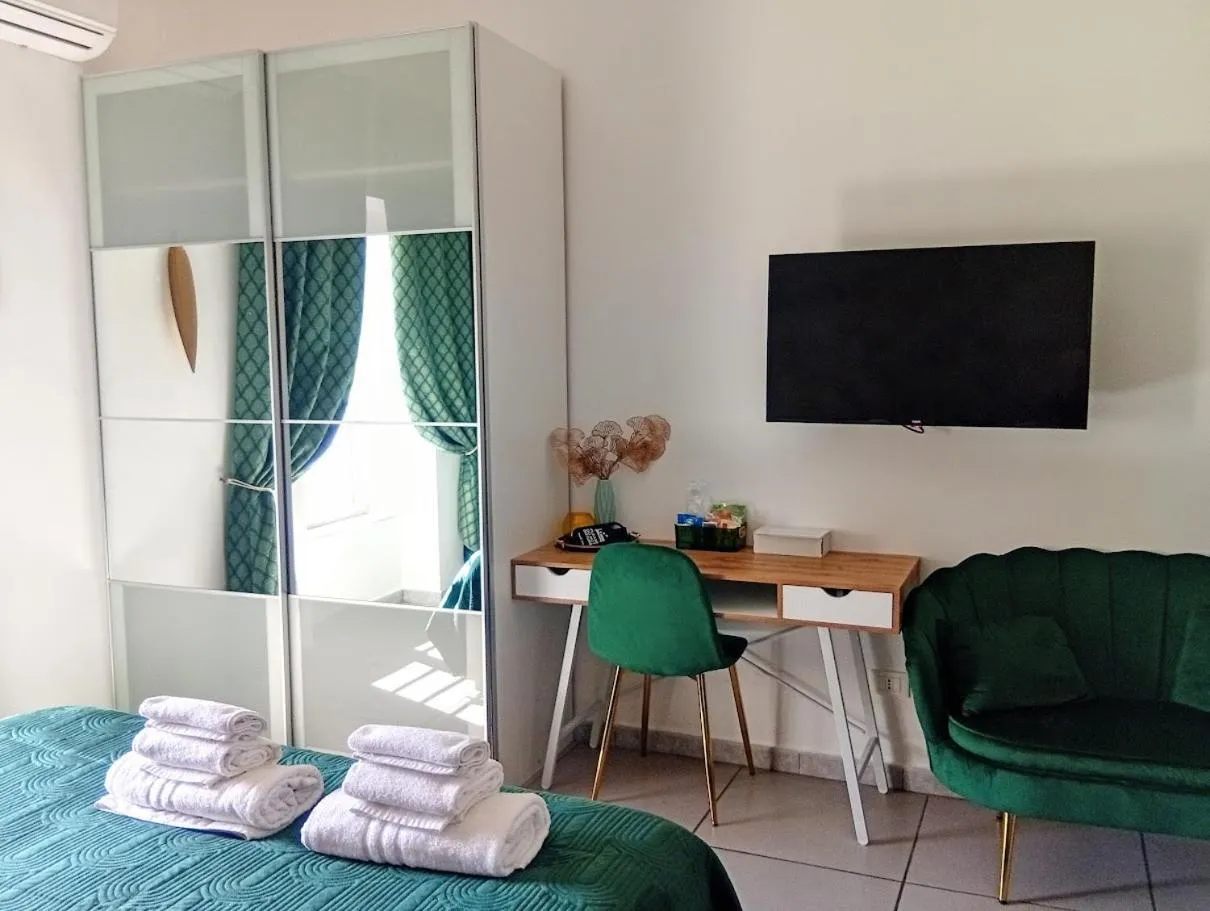 Bed in Megaride Santa Lucia