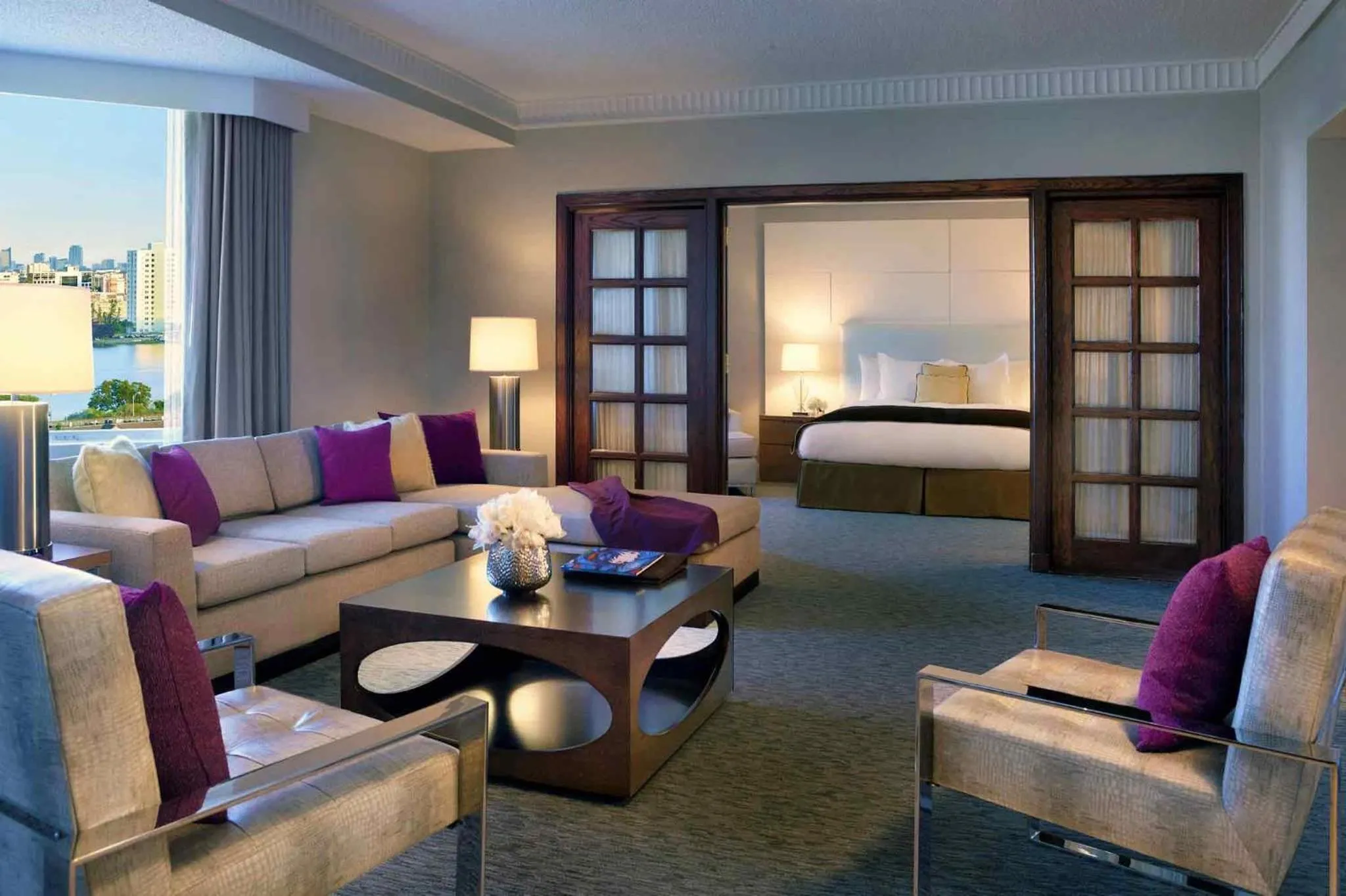 Photo of the whole room, Bed in Pullman Miami Airport