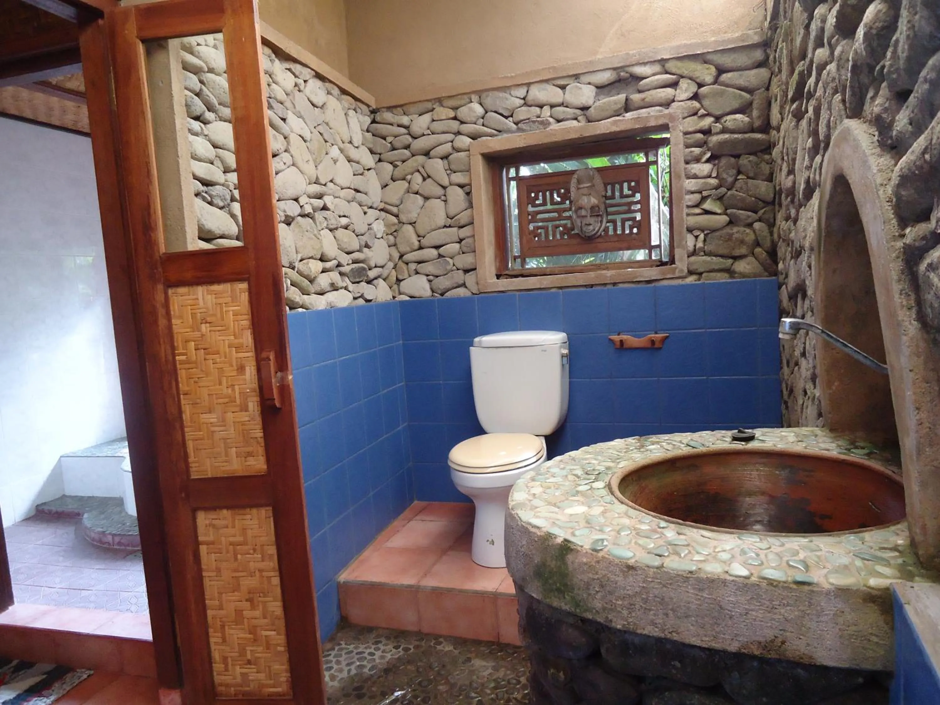 Toilet in Sari Wangi Cottage
