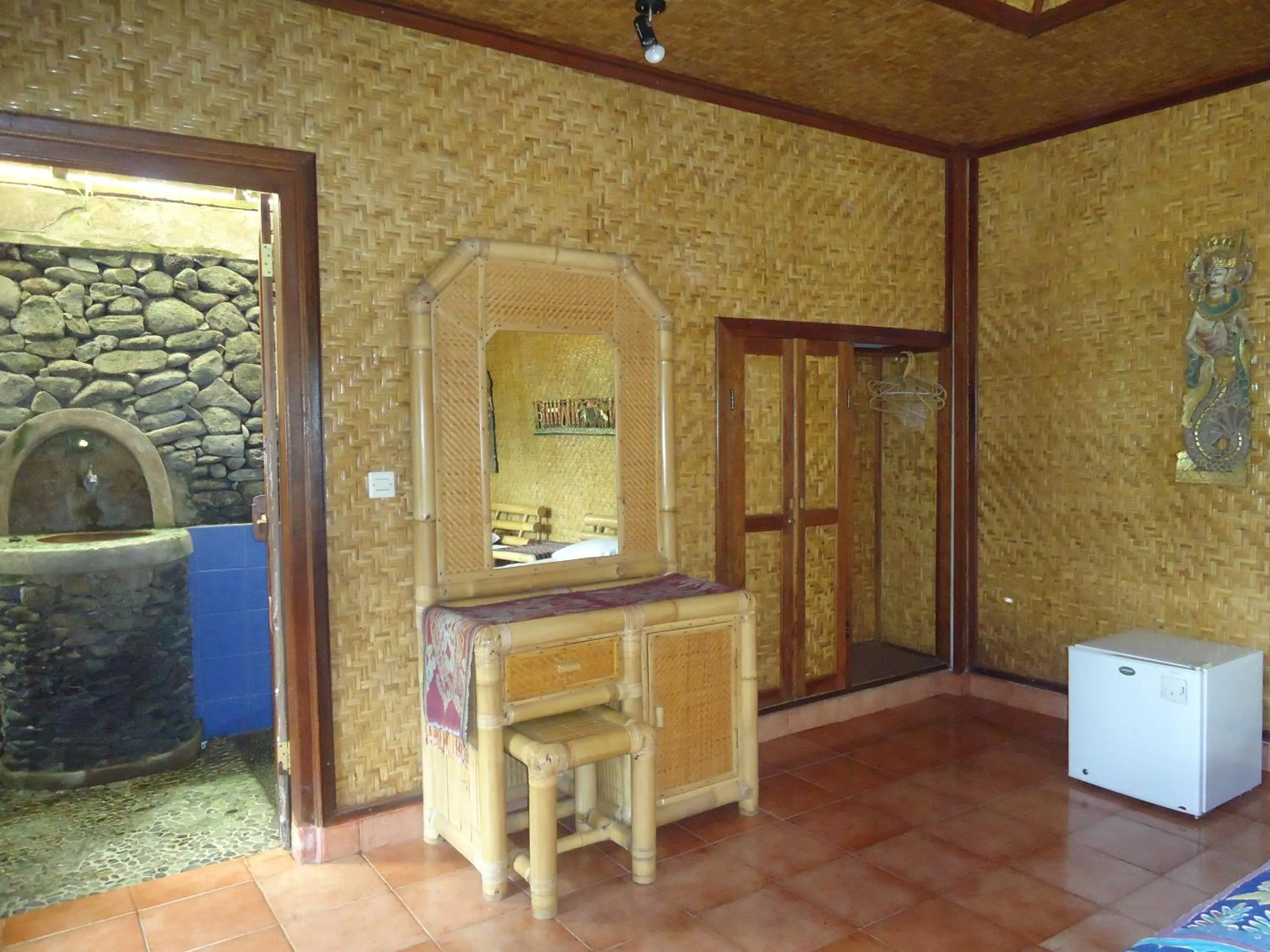 room service in Sari Wangi Cottage