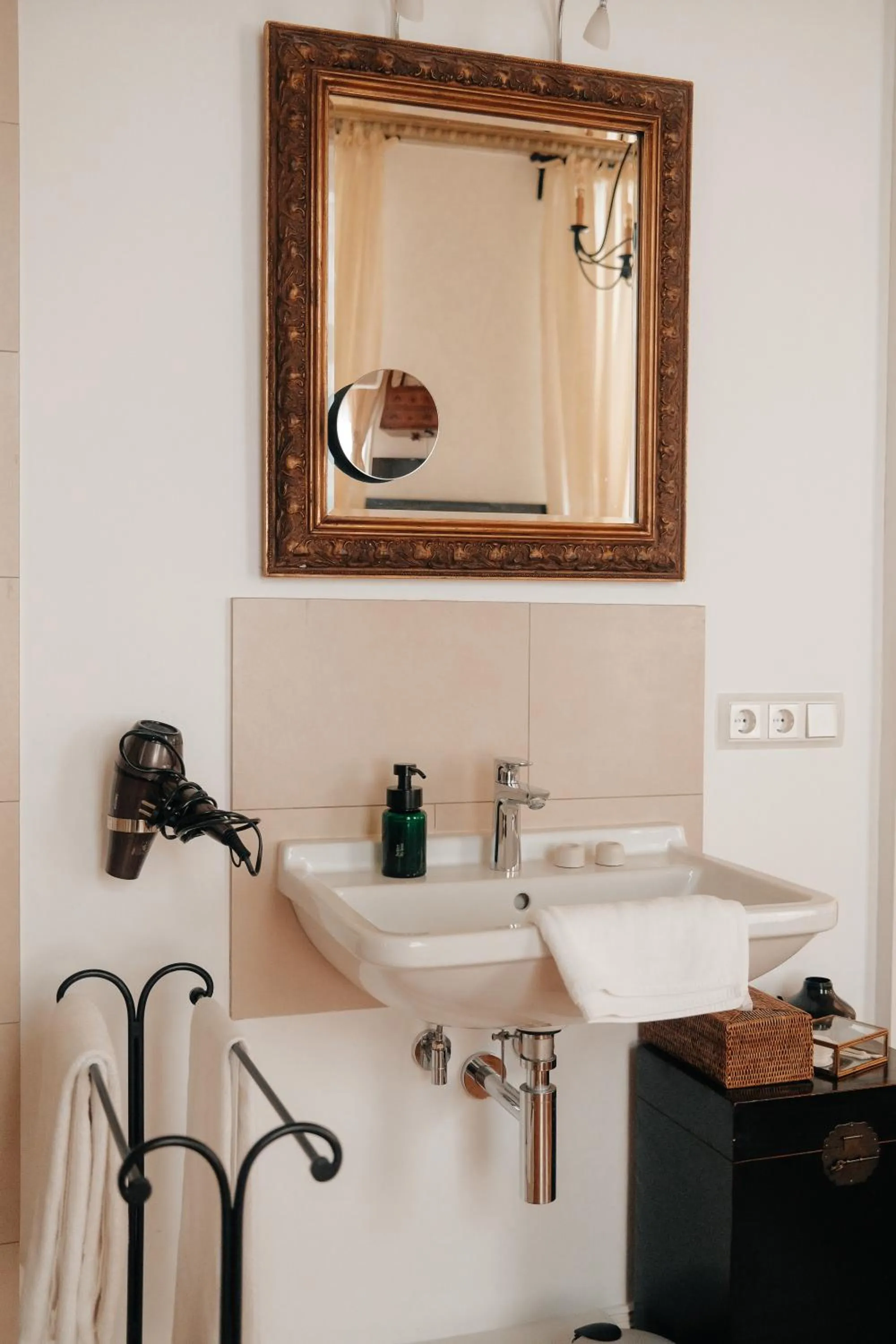 Photo of the whole room in Hotel am Museum