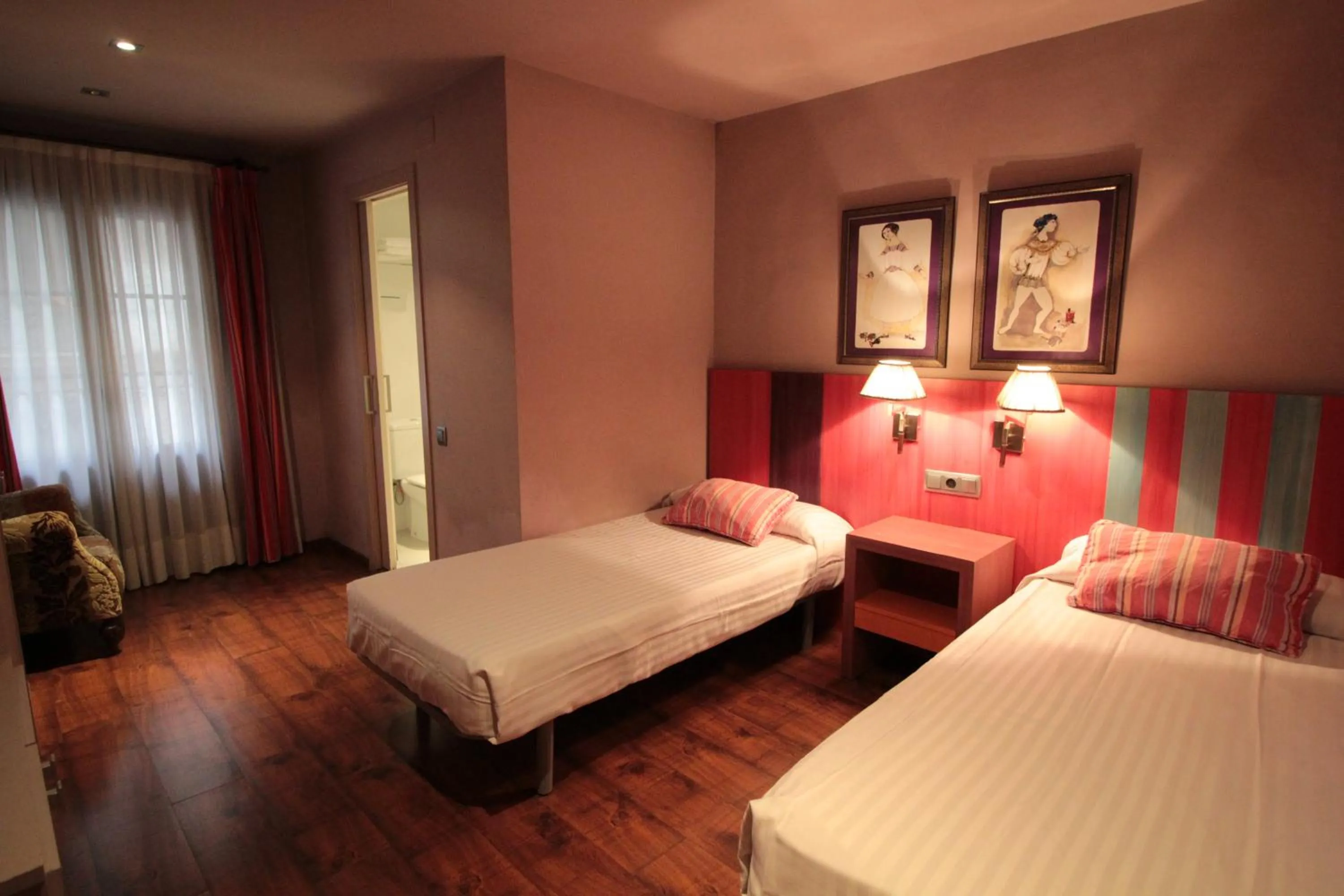 Bed in Hotel Annex - Rey Don Jaime I